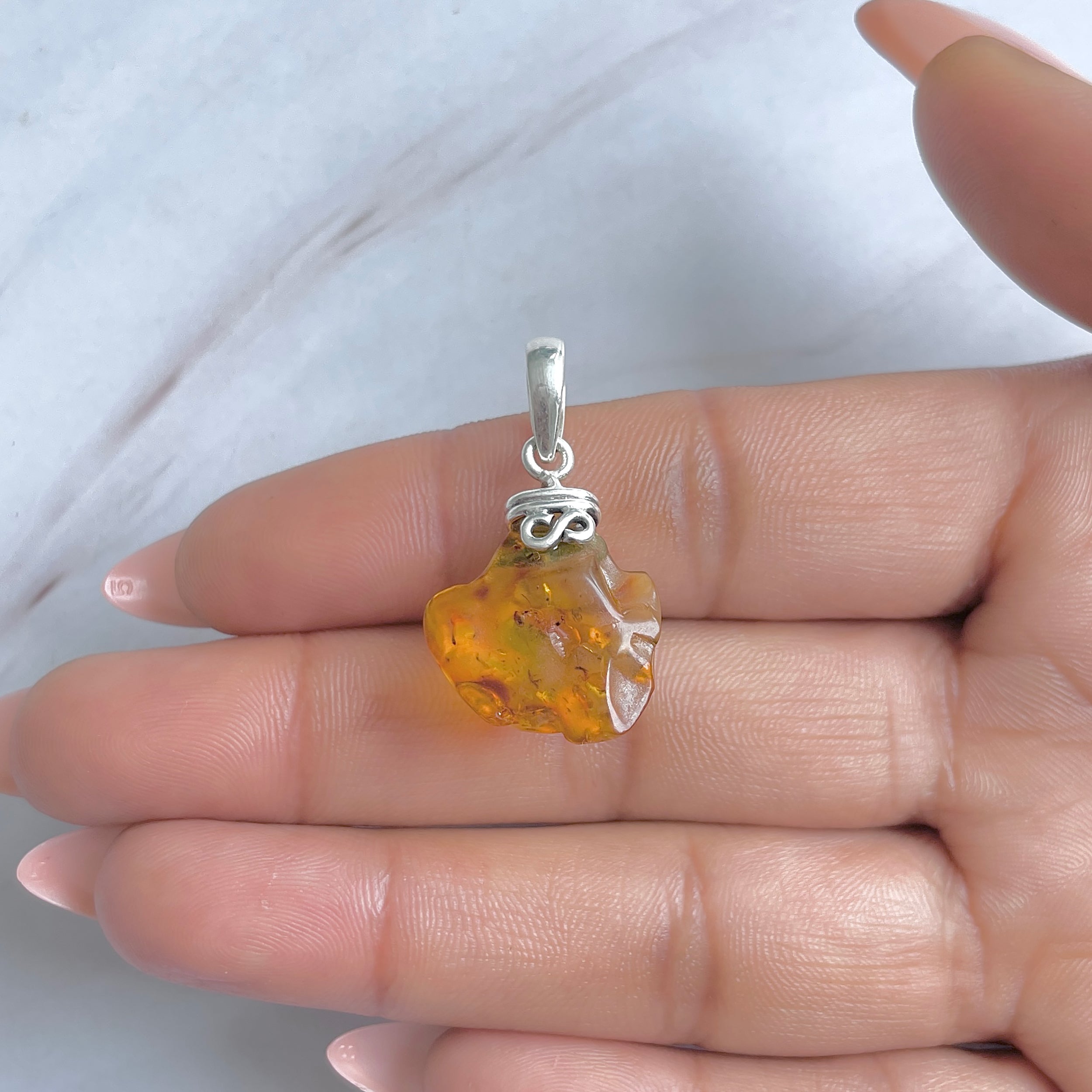 Amber Pendant-(AMB-P-100.)