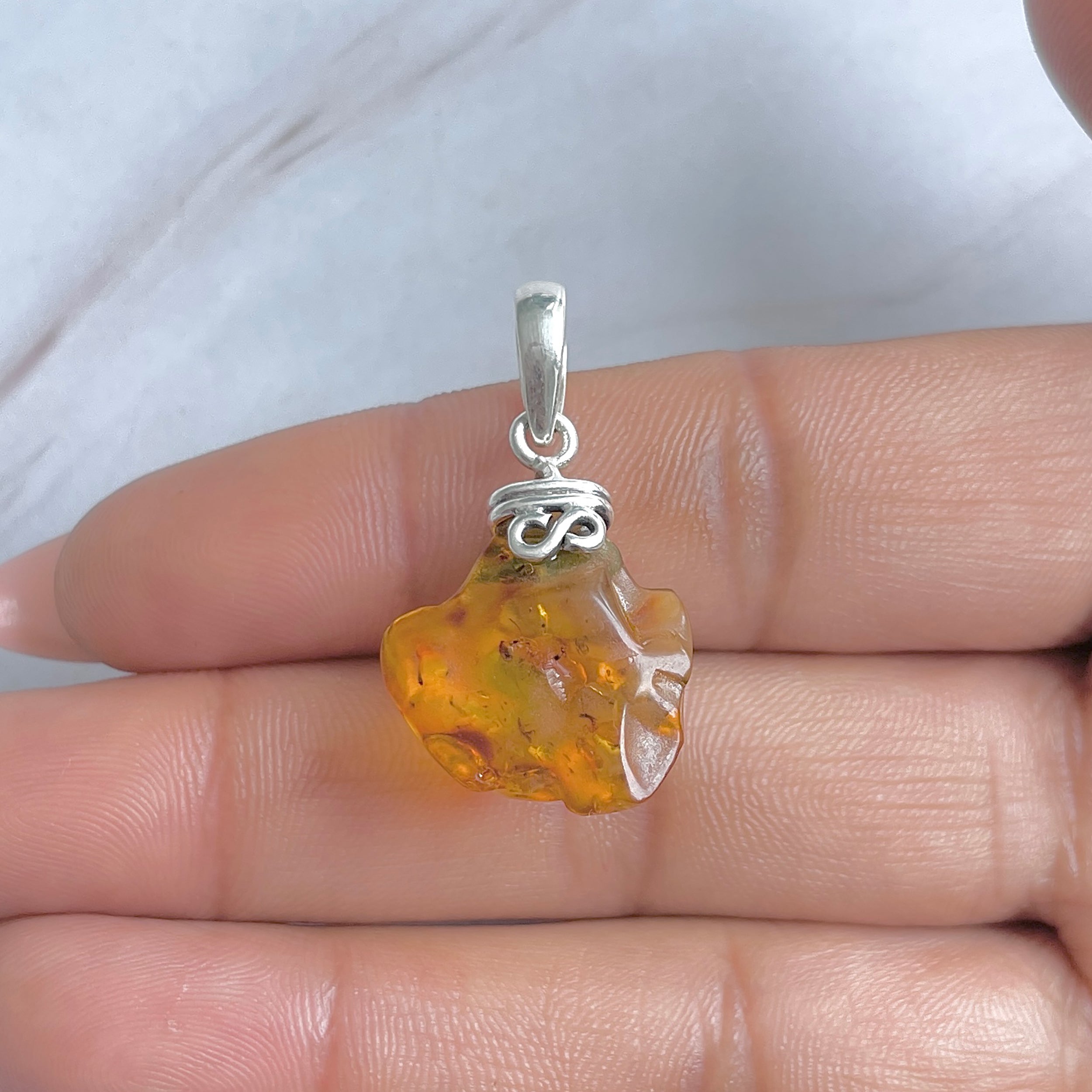 Amber Pendant-(AMB-P-100.)