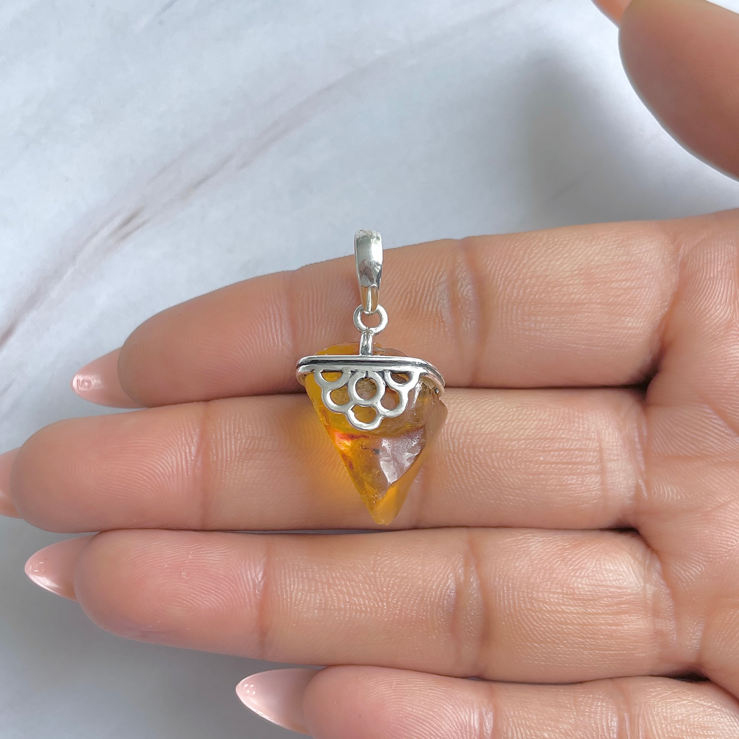 Amber Pendant-(AMB-P-102.)