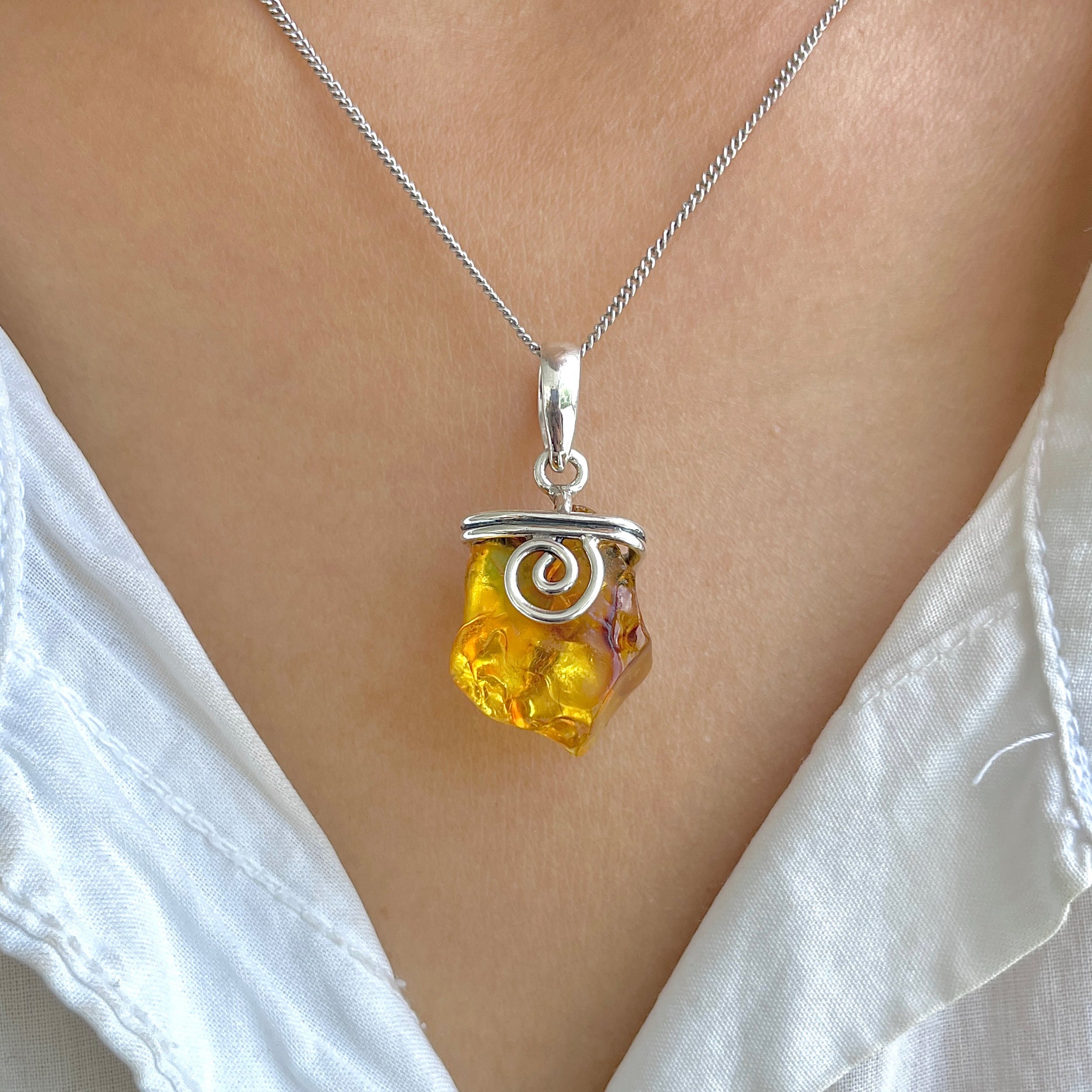 Amber Pendant-(AMB-P-104.)