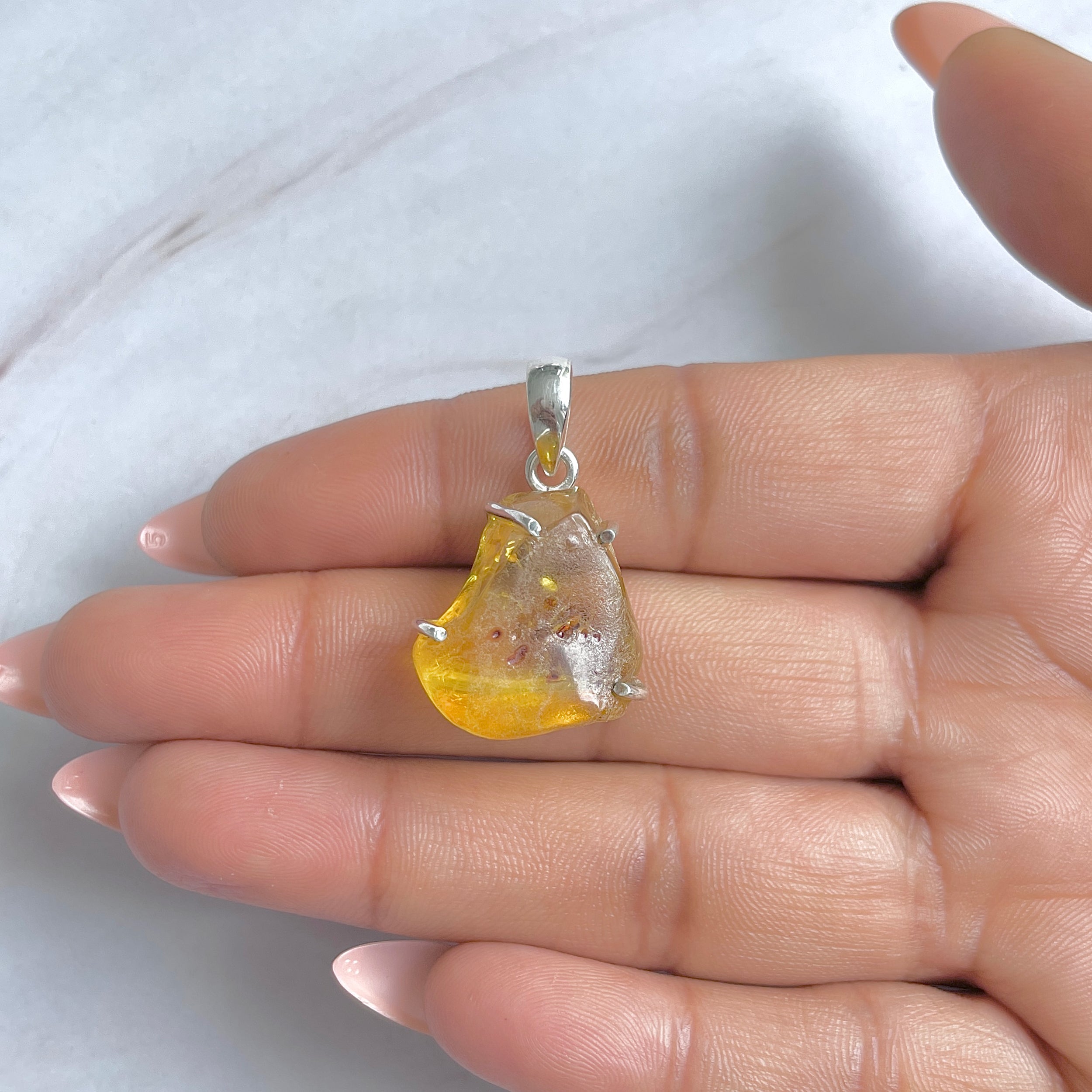 Amber Pendant-(AMB-P-105.)