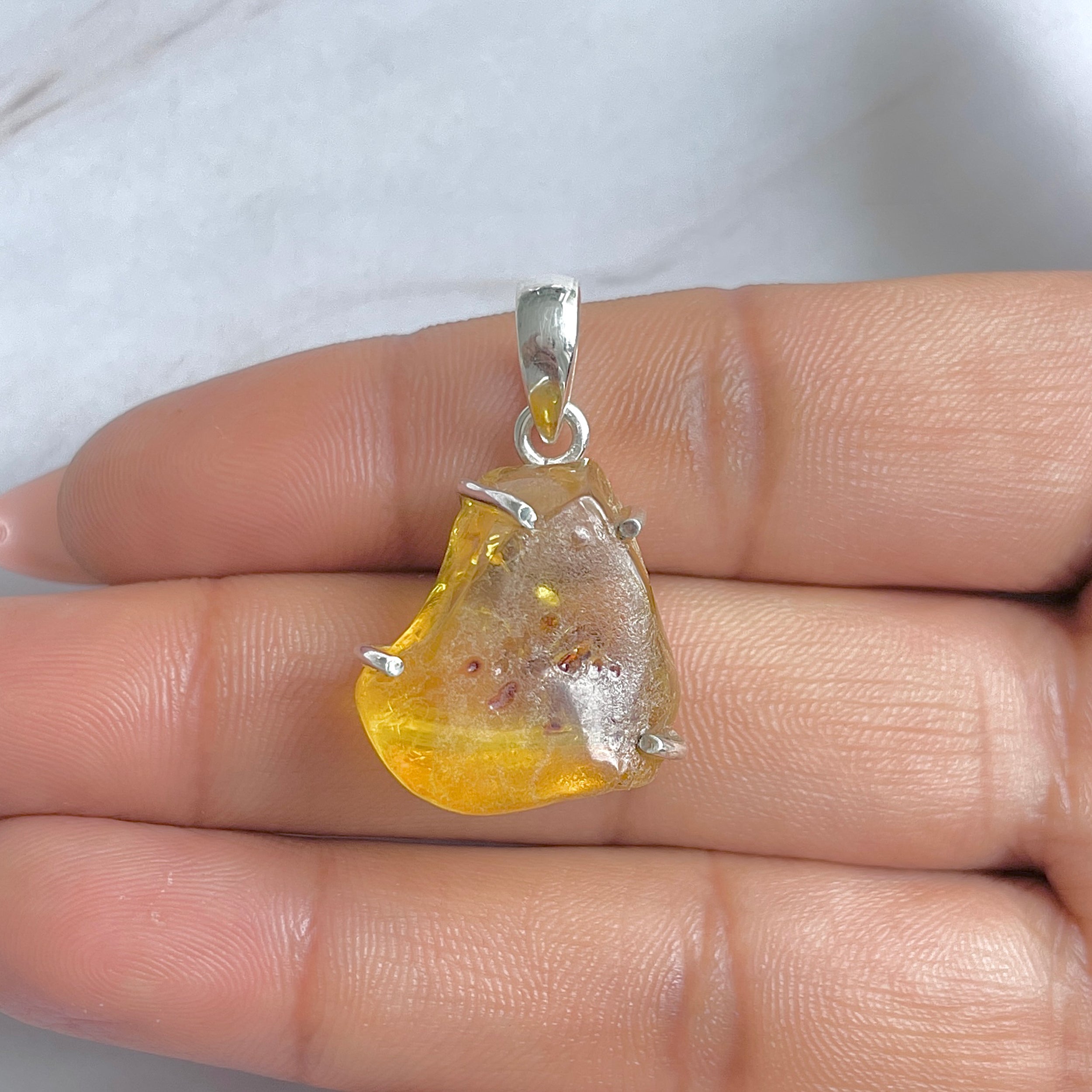 Amber Pendant-(AMB-P-105.)