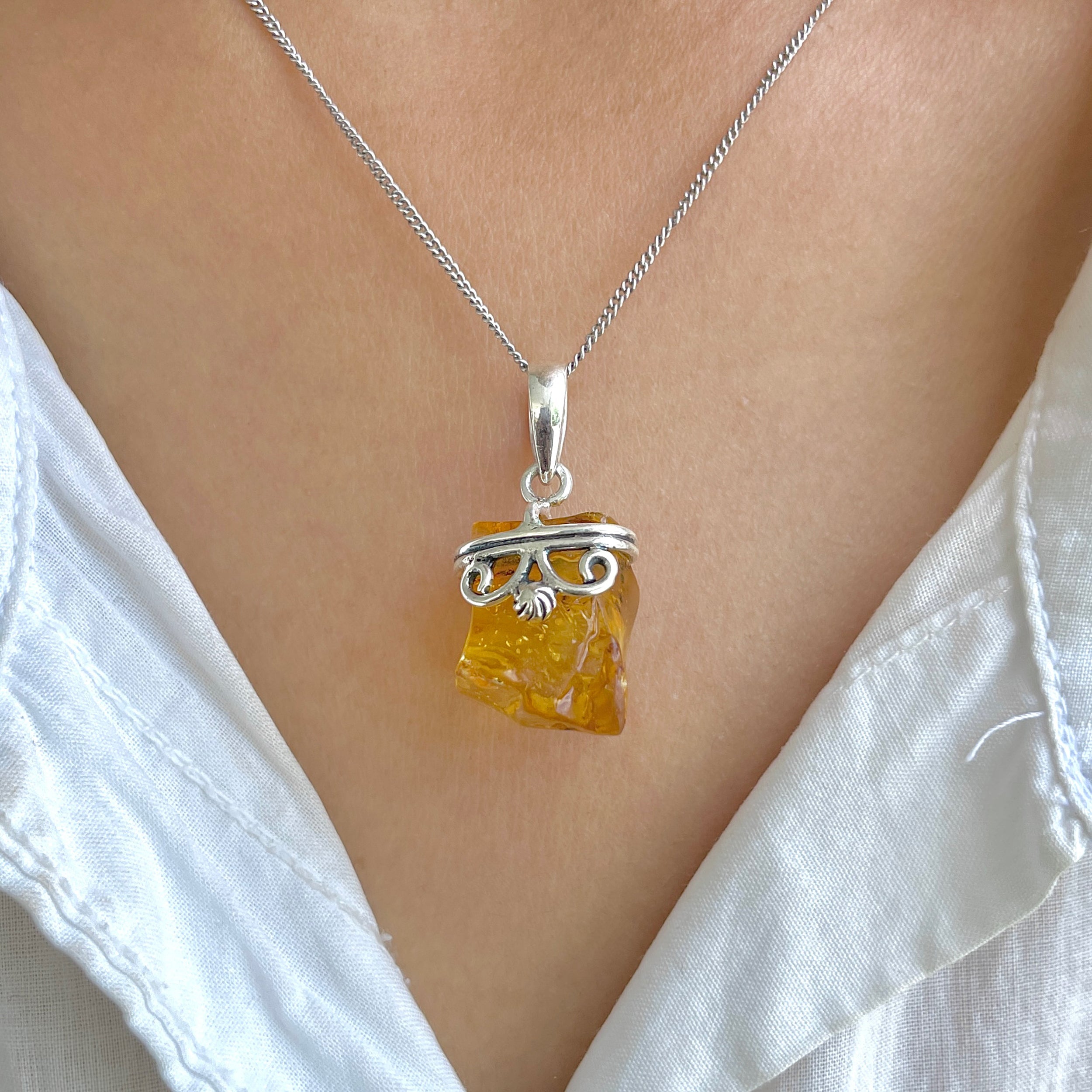 Amber Pendant-(AMB-P-106.)
