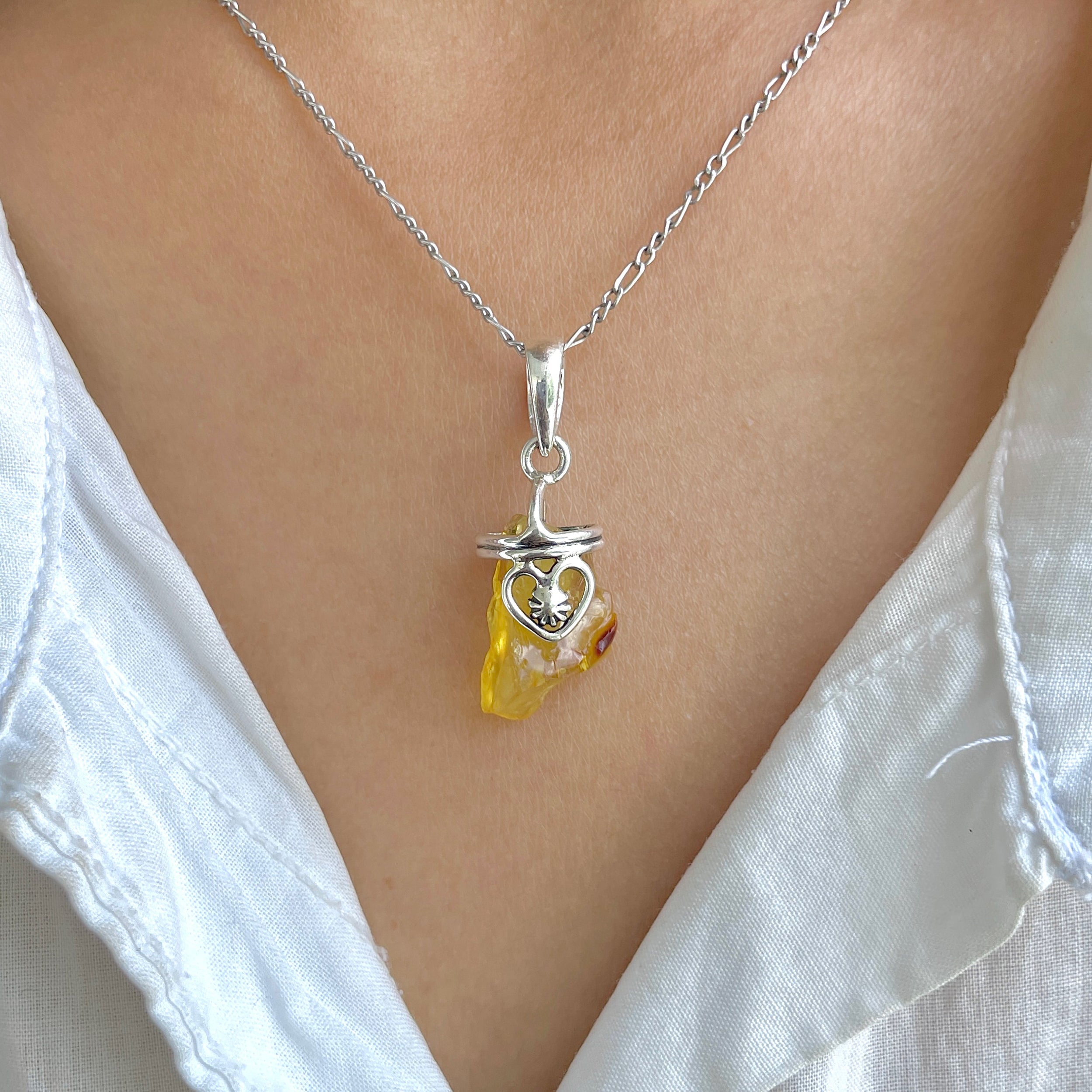Amber Pendant-(AMB-P-108.)