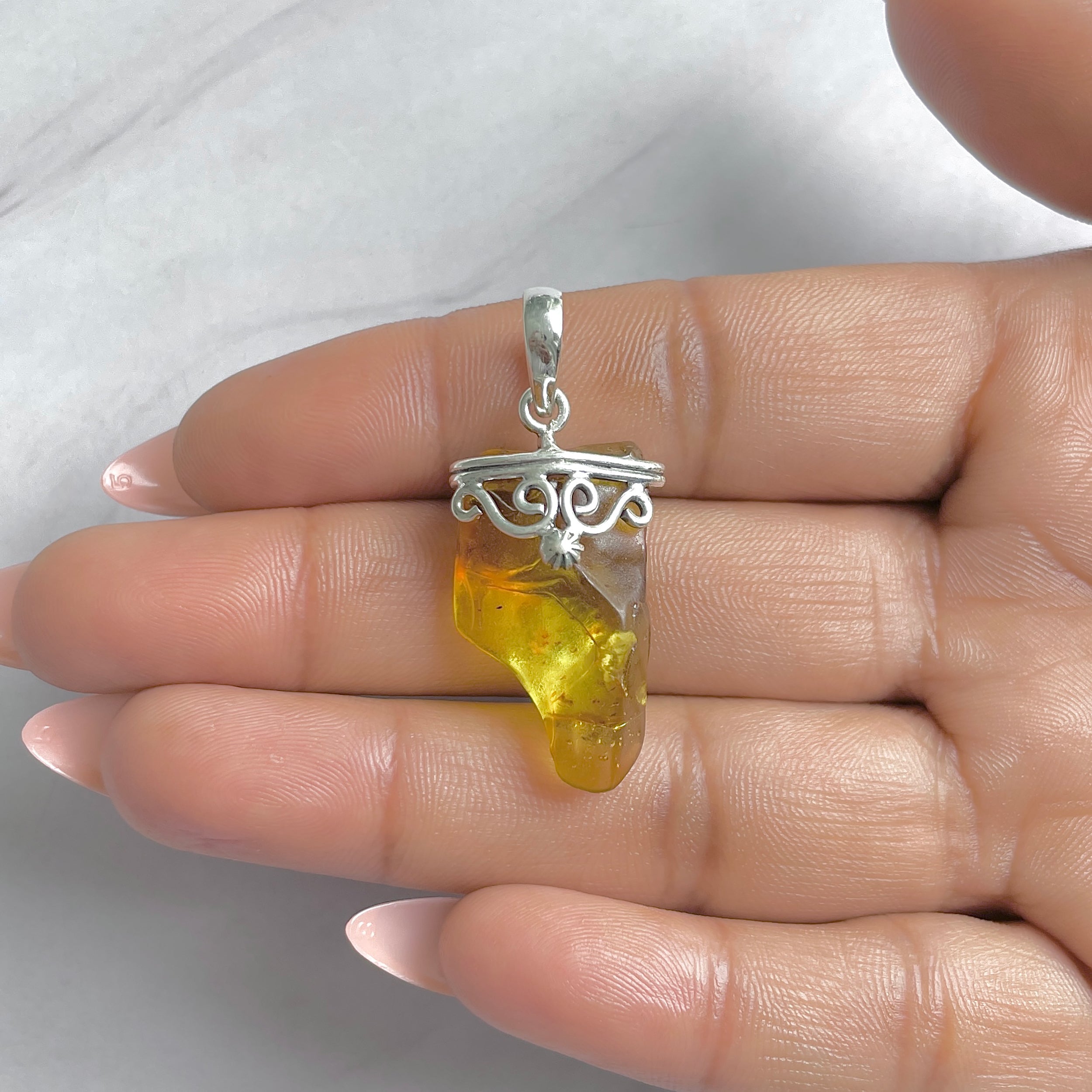 Amber Pendant-(AMB-P-109.)