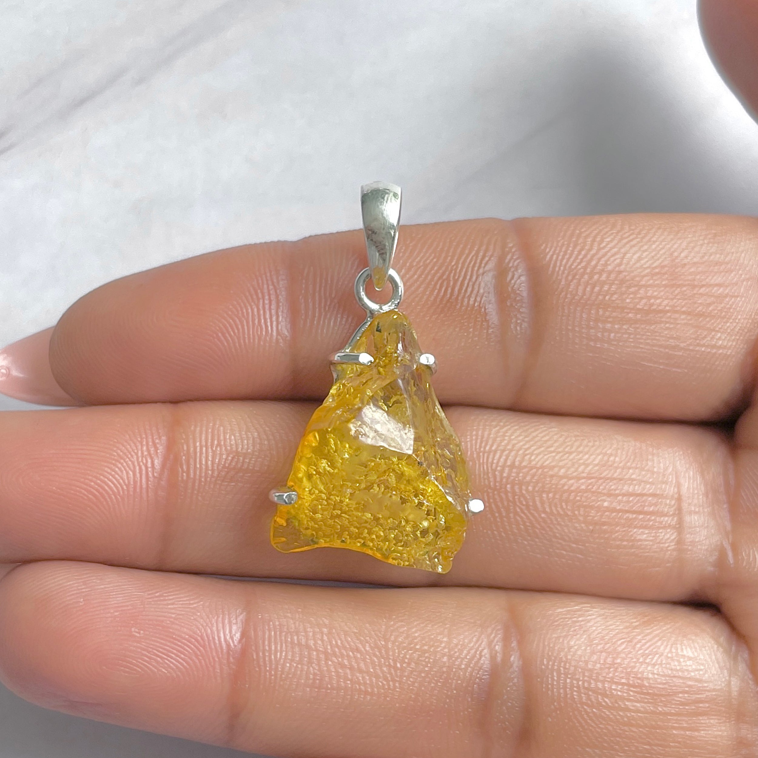 Amber Pendant-(AMB-P-110.)