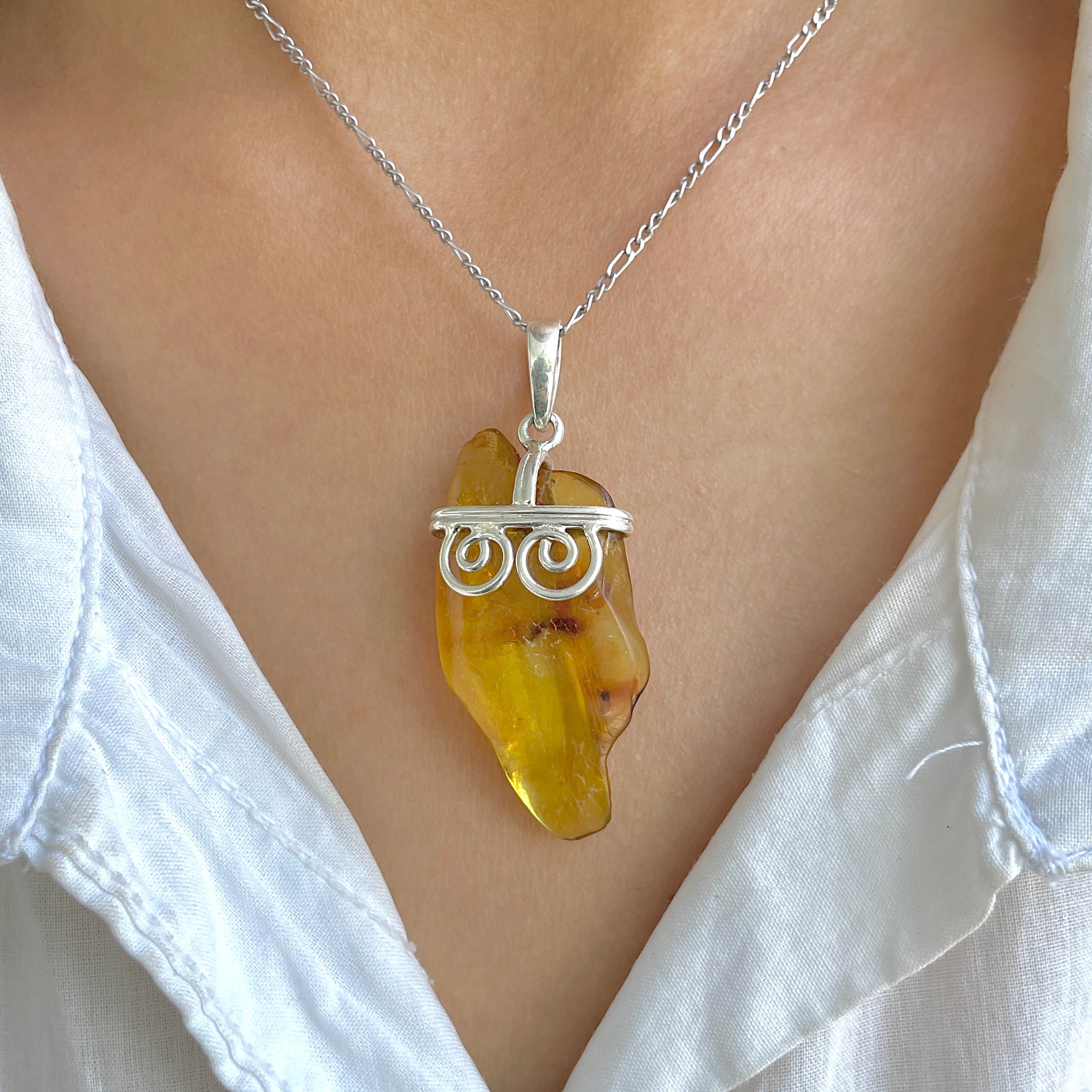 Amber Pendant-(AMB-P-111.)