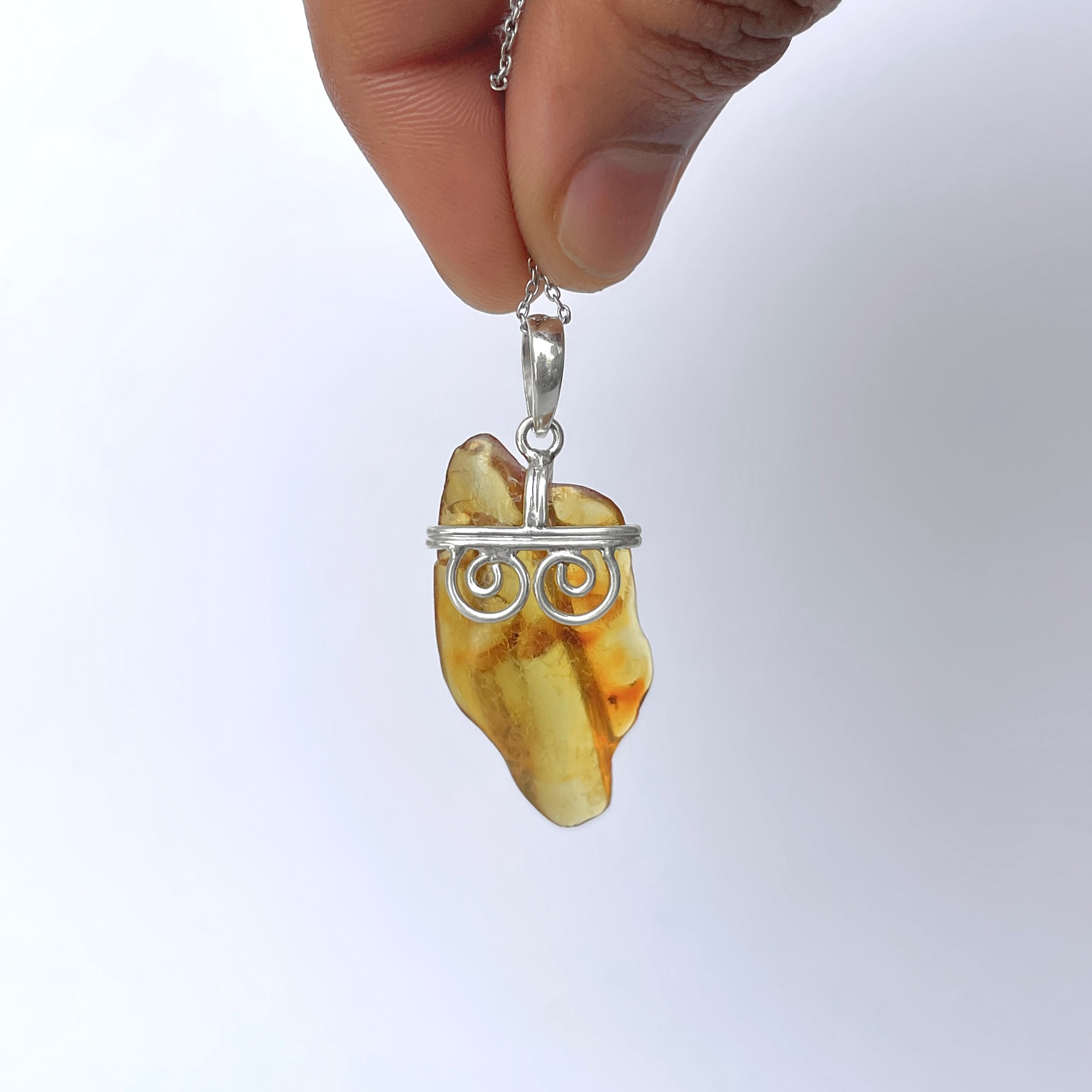 Amber Pendant-(AMB-P-111.)