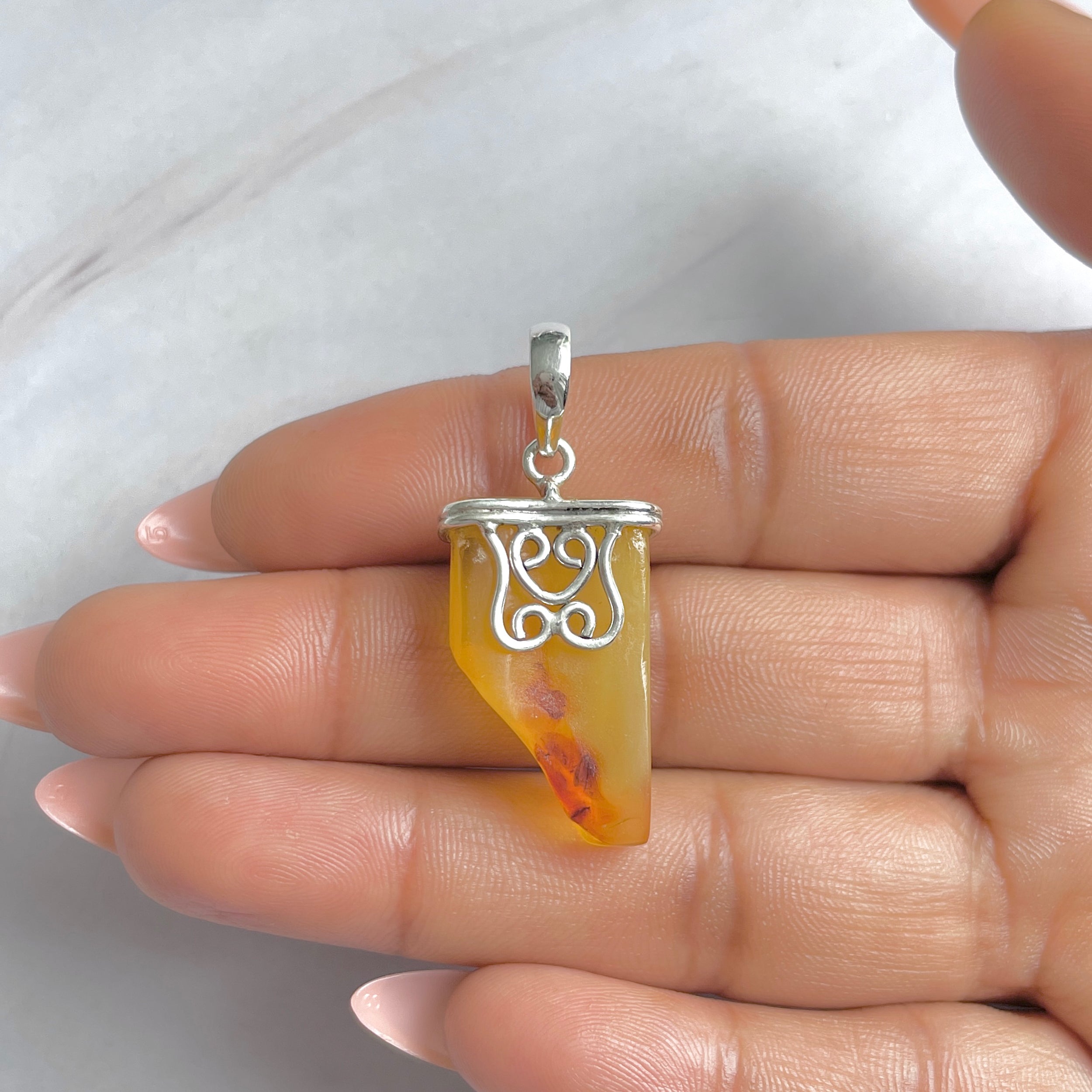 Amber Pendant-(AMB-P-112.)