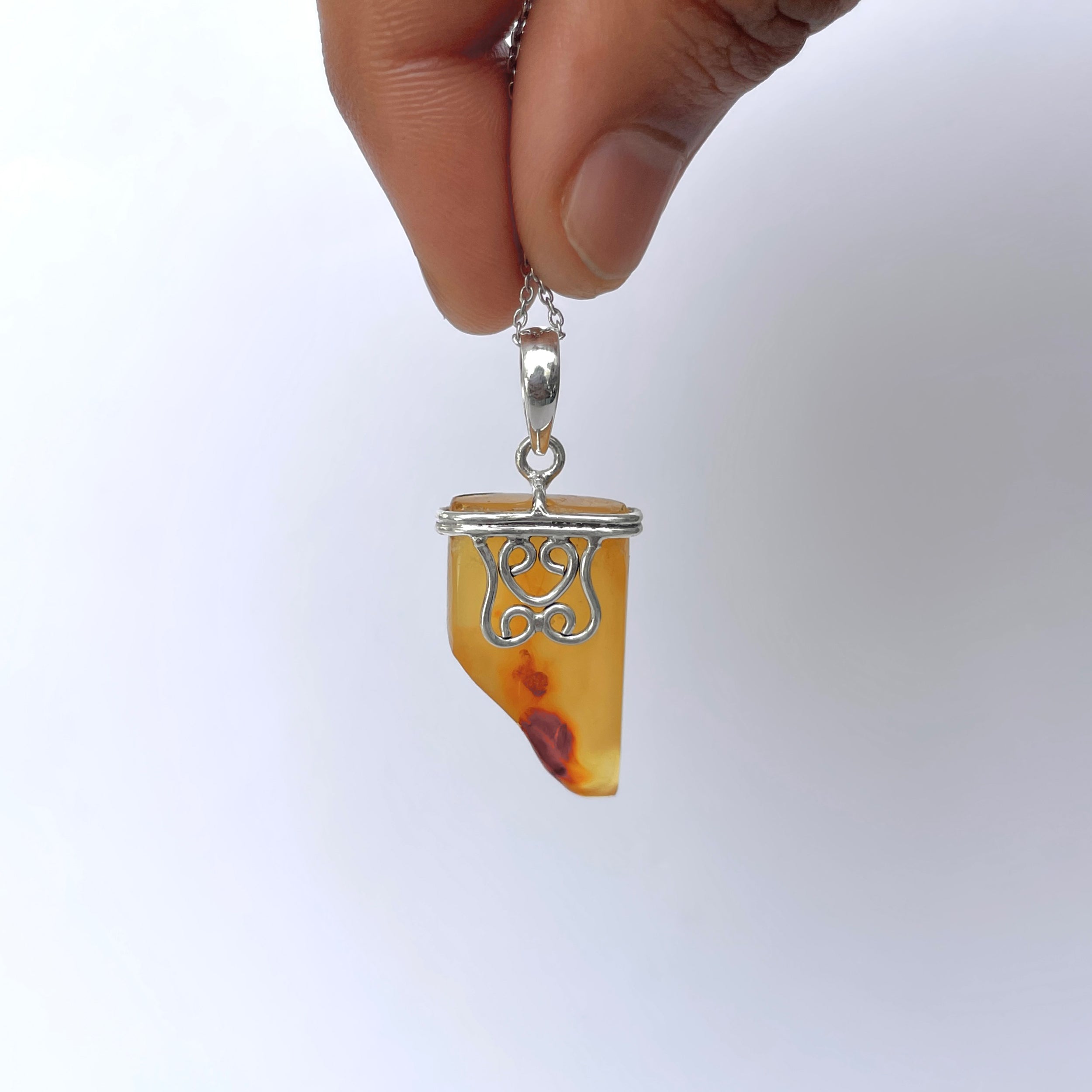 Amber Pendant-(AMB-P-112.)
