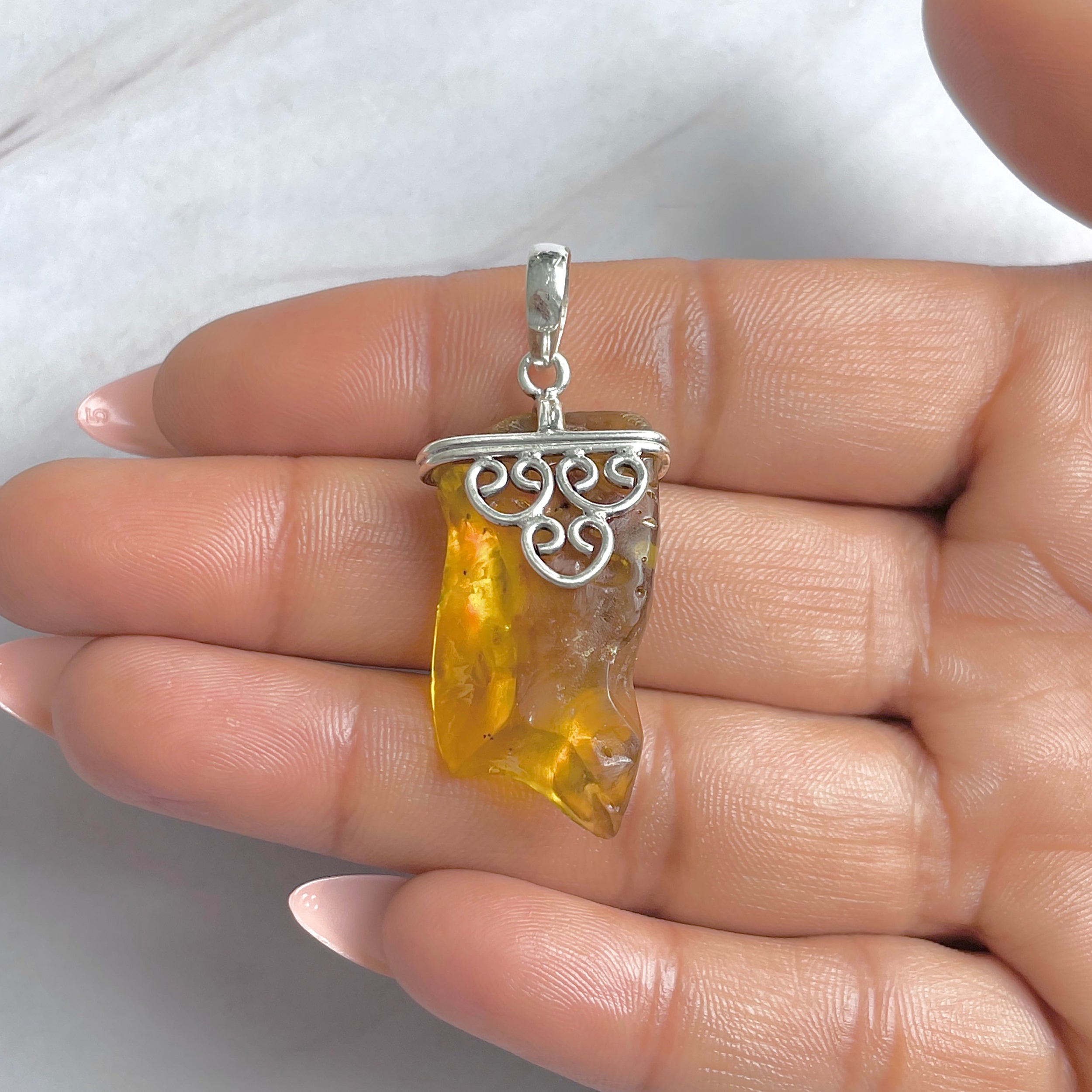 Amber Pendant-(AMB-P-113.)