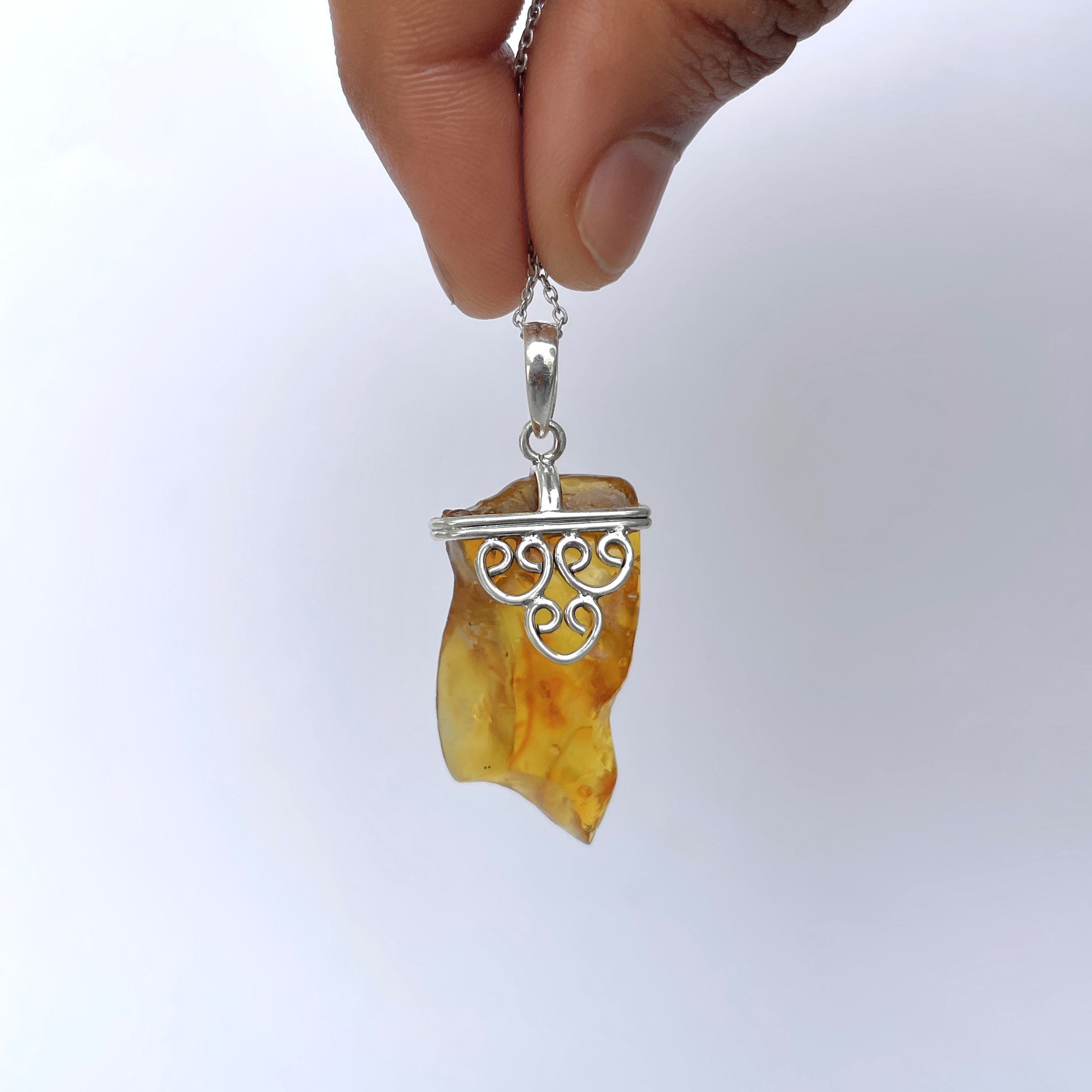 Amber Pendant-(AMB-P-113.)