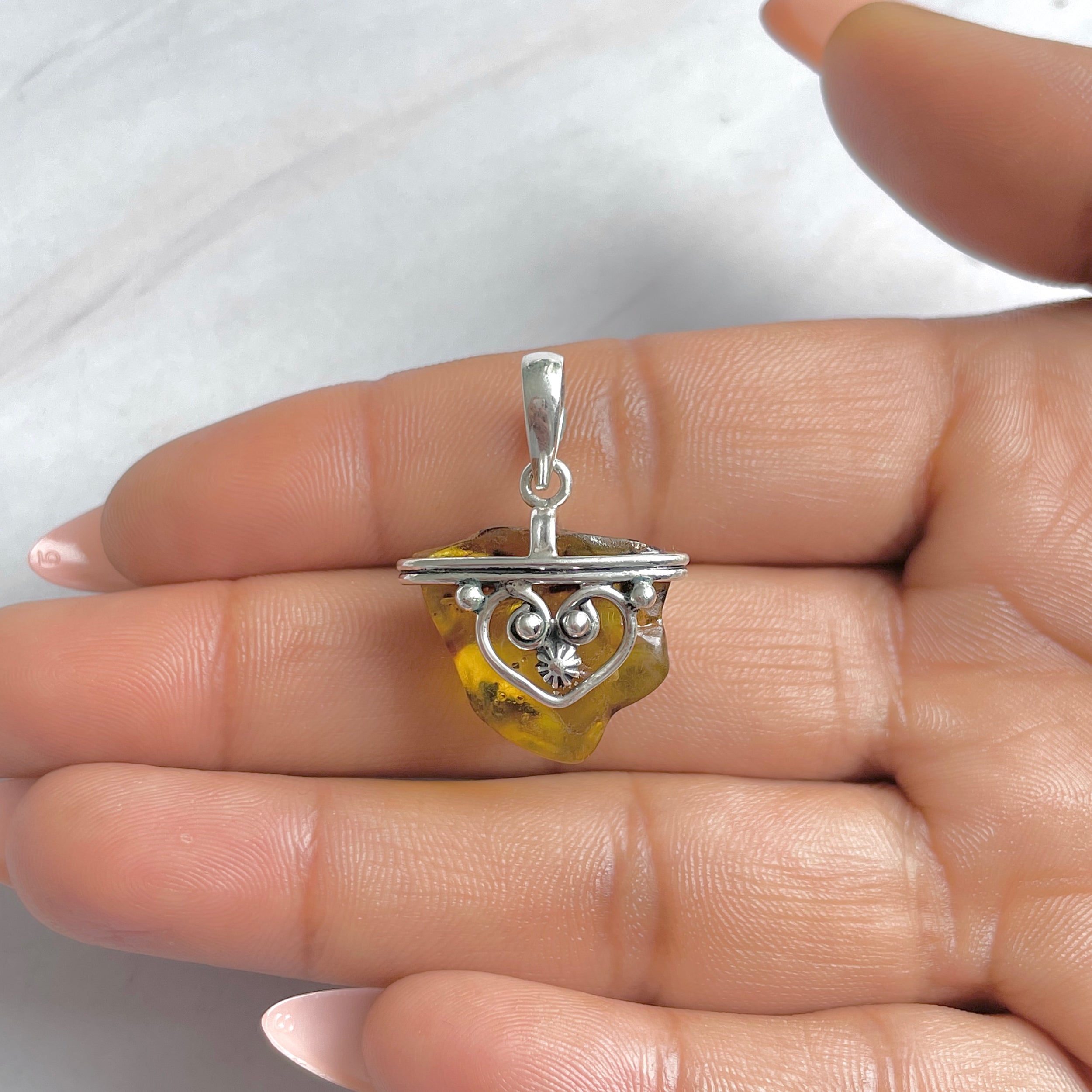 Amber Pendant-(AMB-P-116.)