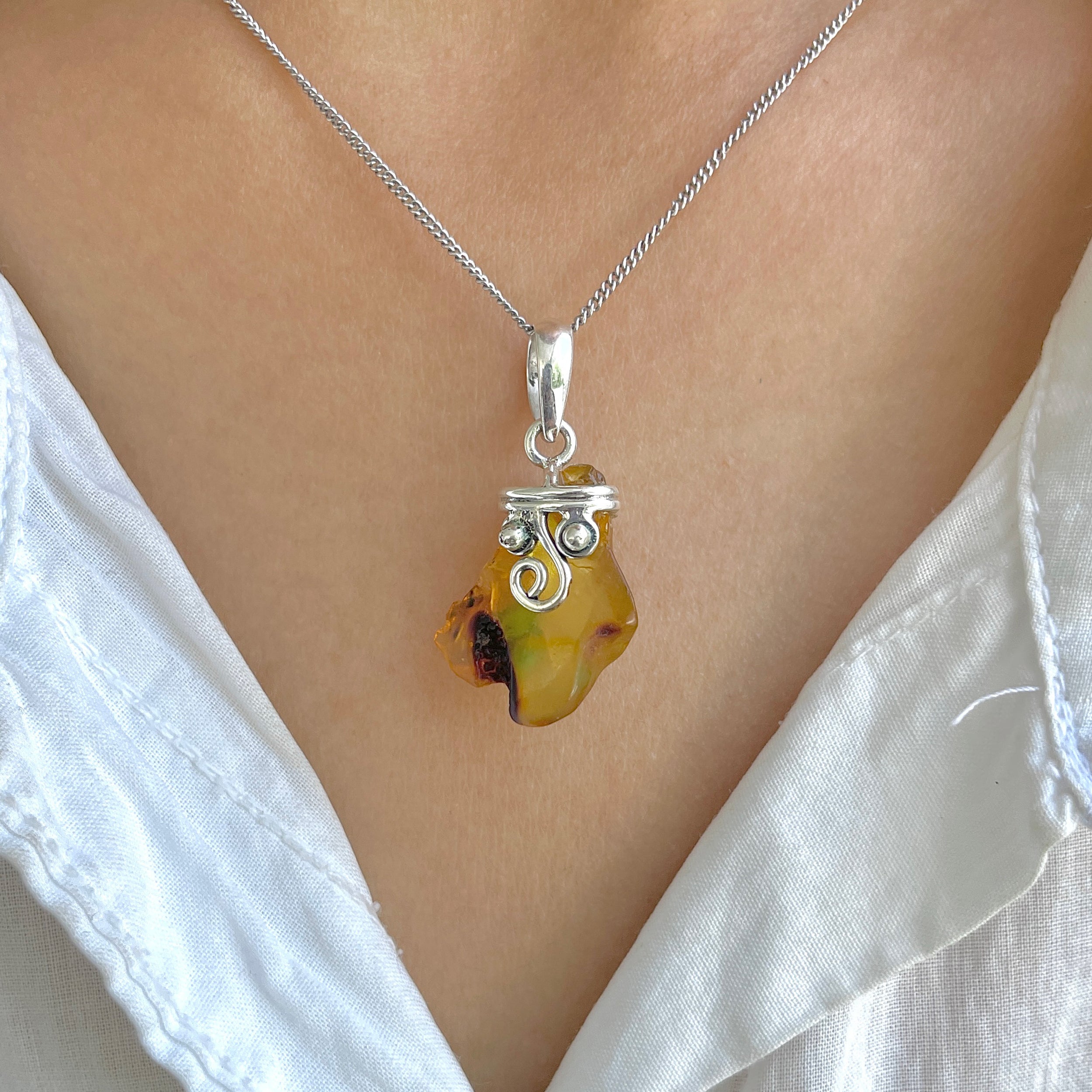 Amber Pendant-(AMB-P-117.)