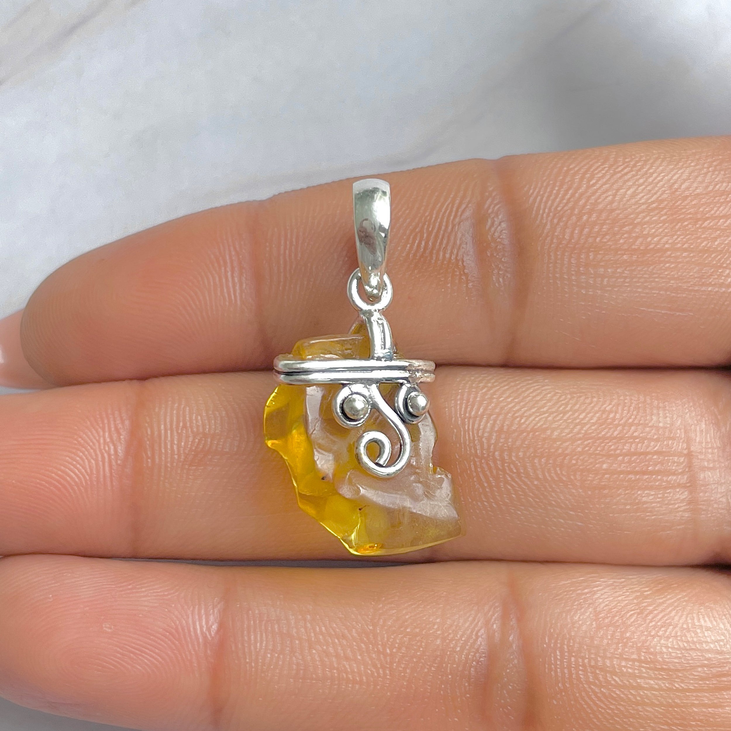 Amber Pendant-(AMB-P-120.)