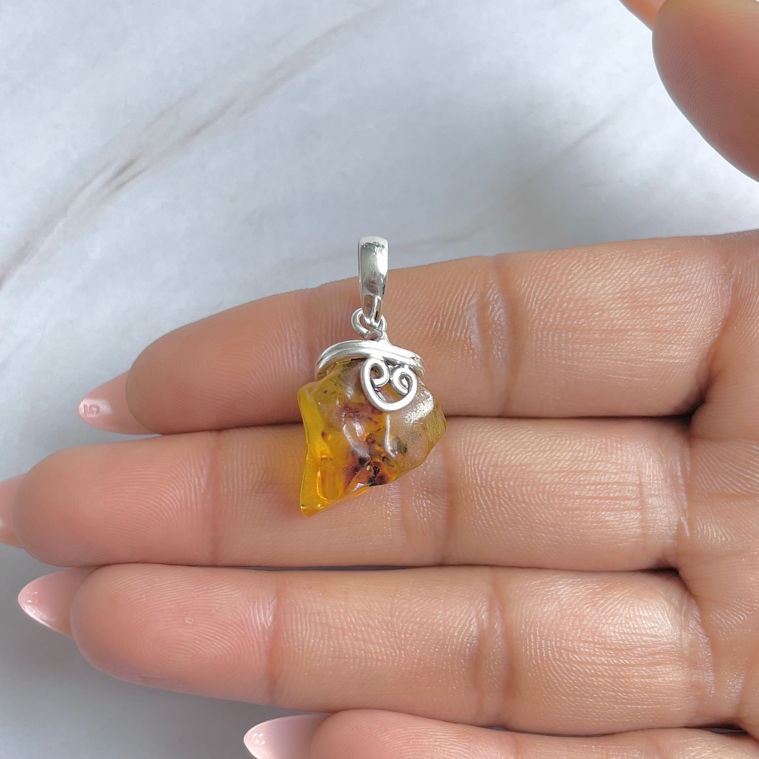 Amber Pendant-(AMB-P-126.)