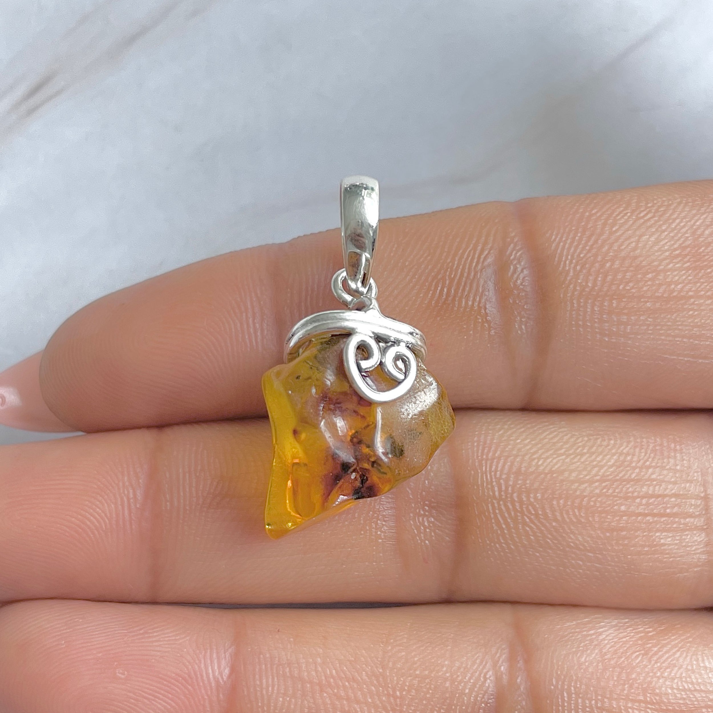 Amber Pendant-(AMB-P-126.)