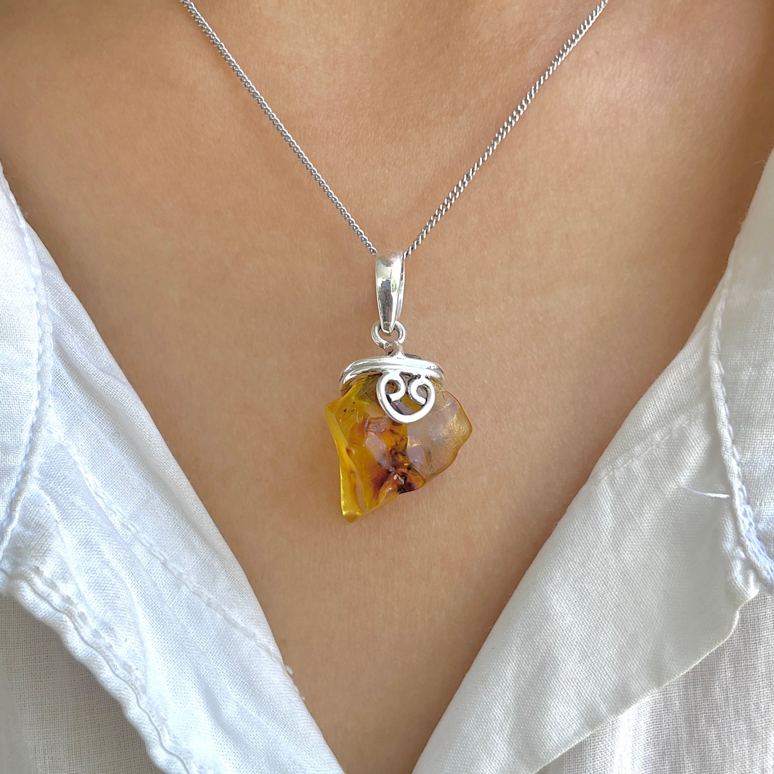 Amber Pendant-(AMB-P-126.)