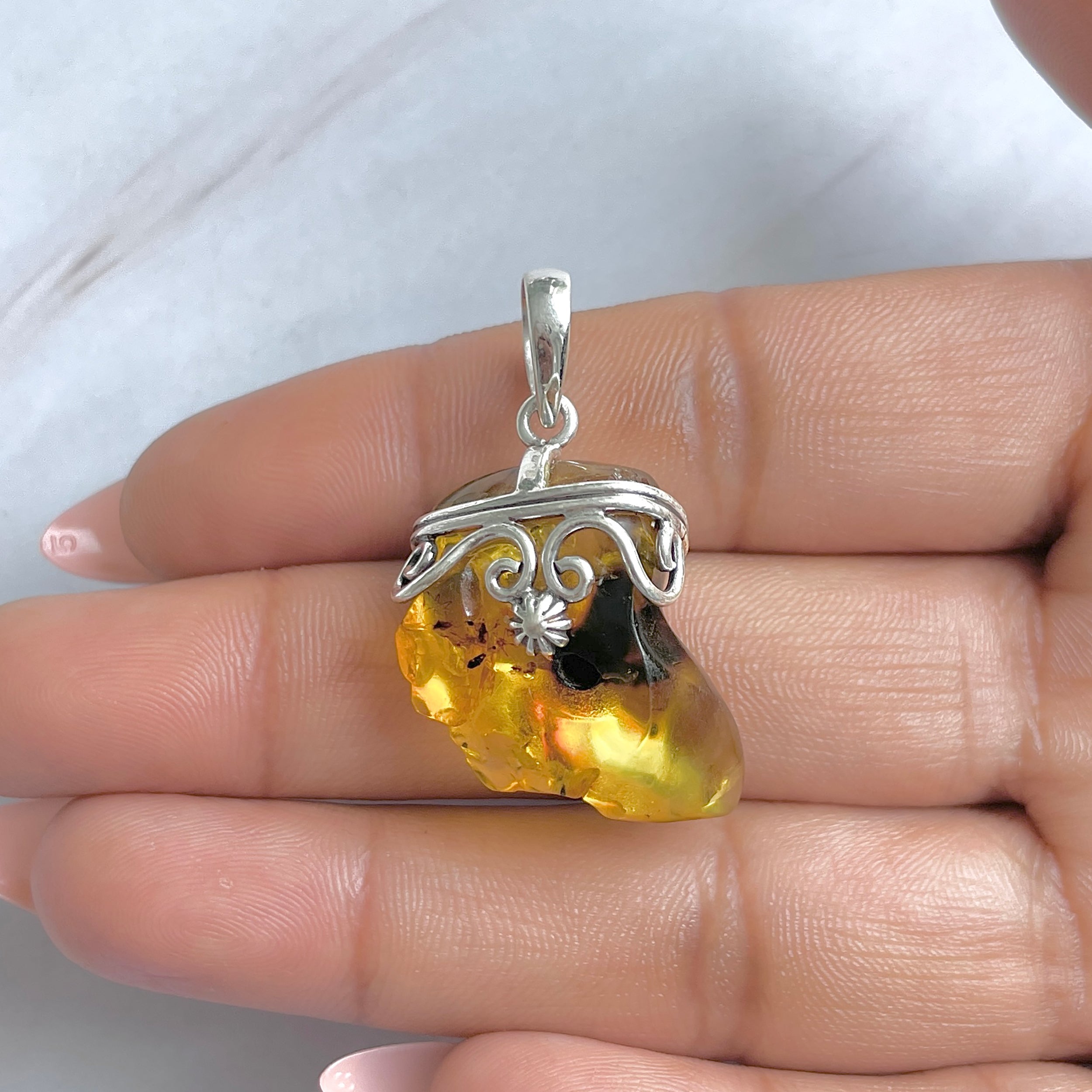 Amber Pendant-(AMB-P-127.)