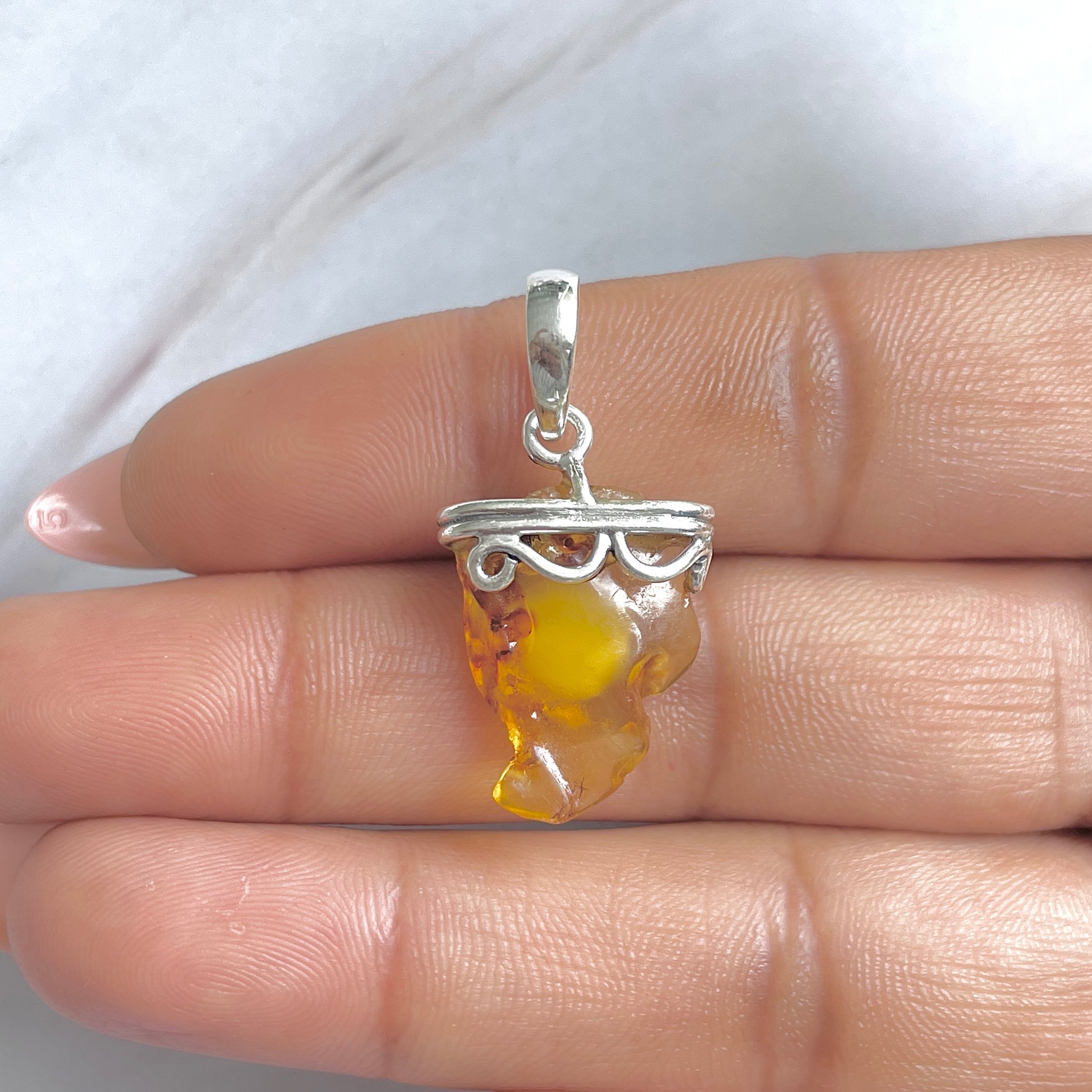 Amber Pendant-(AMB-P-130.)