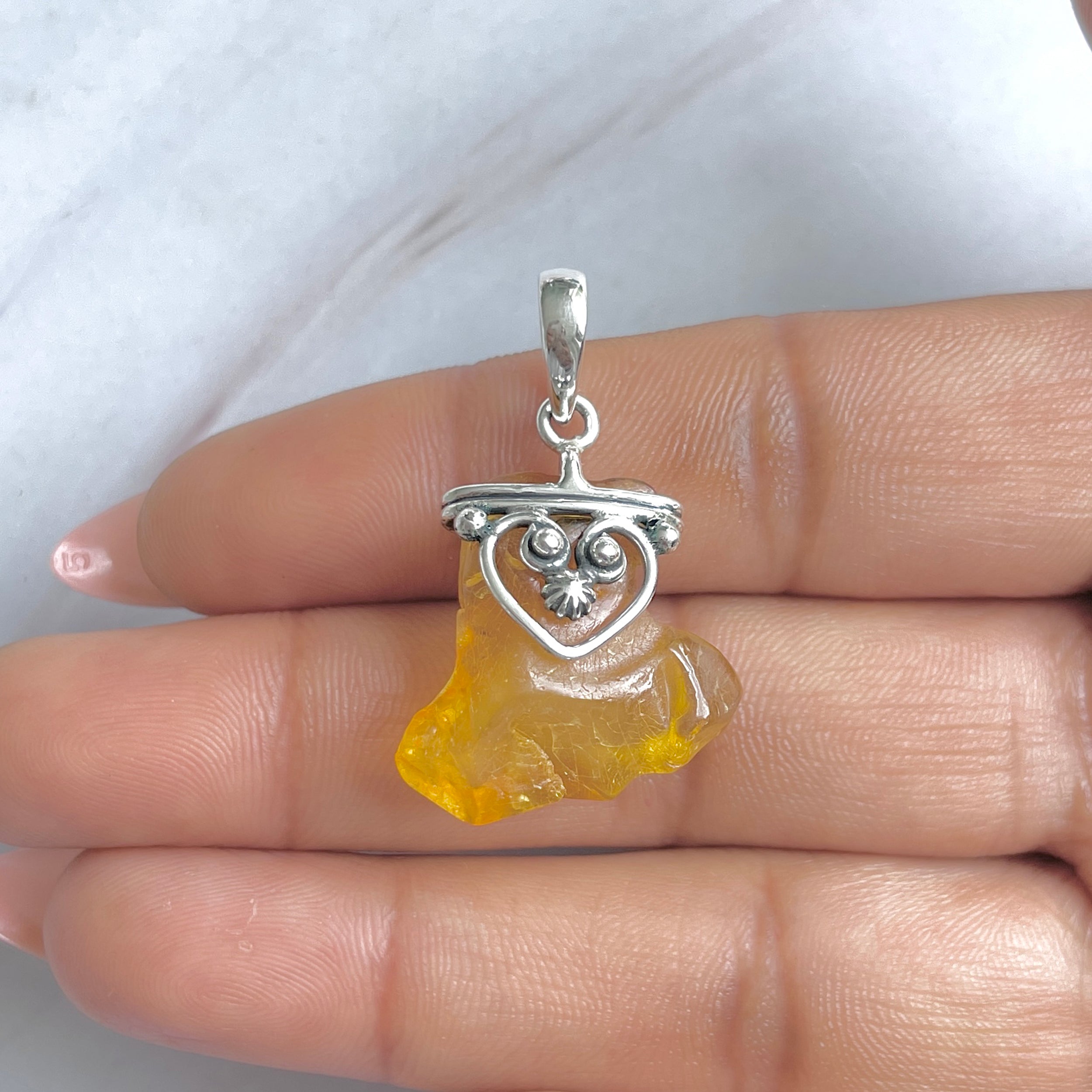Amber Pendant-(AMB-P-131.)