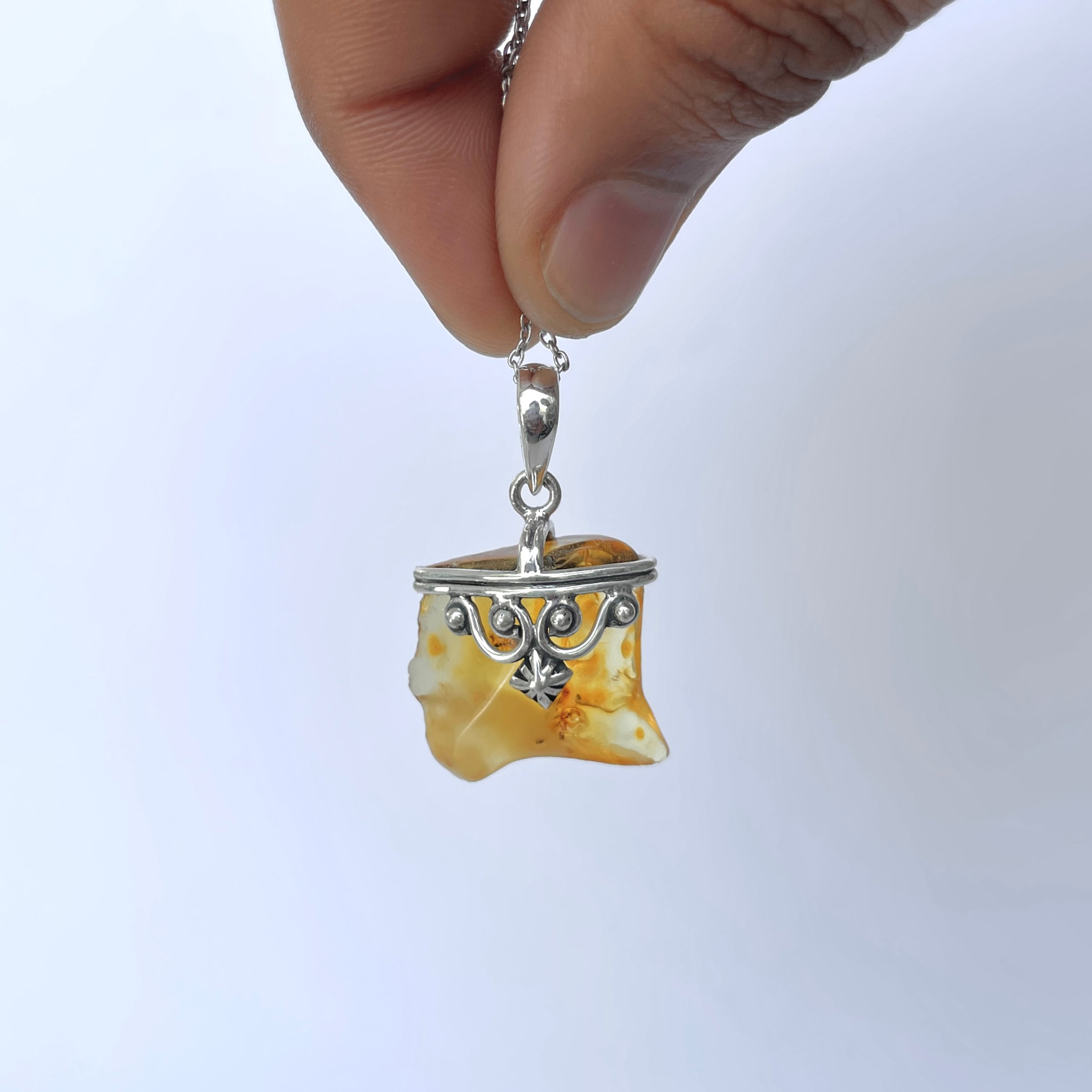 Amber Pendant-(AMB-P-132.)