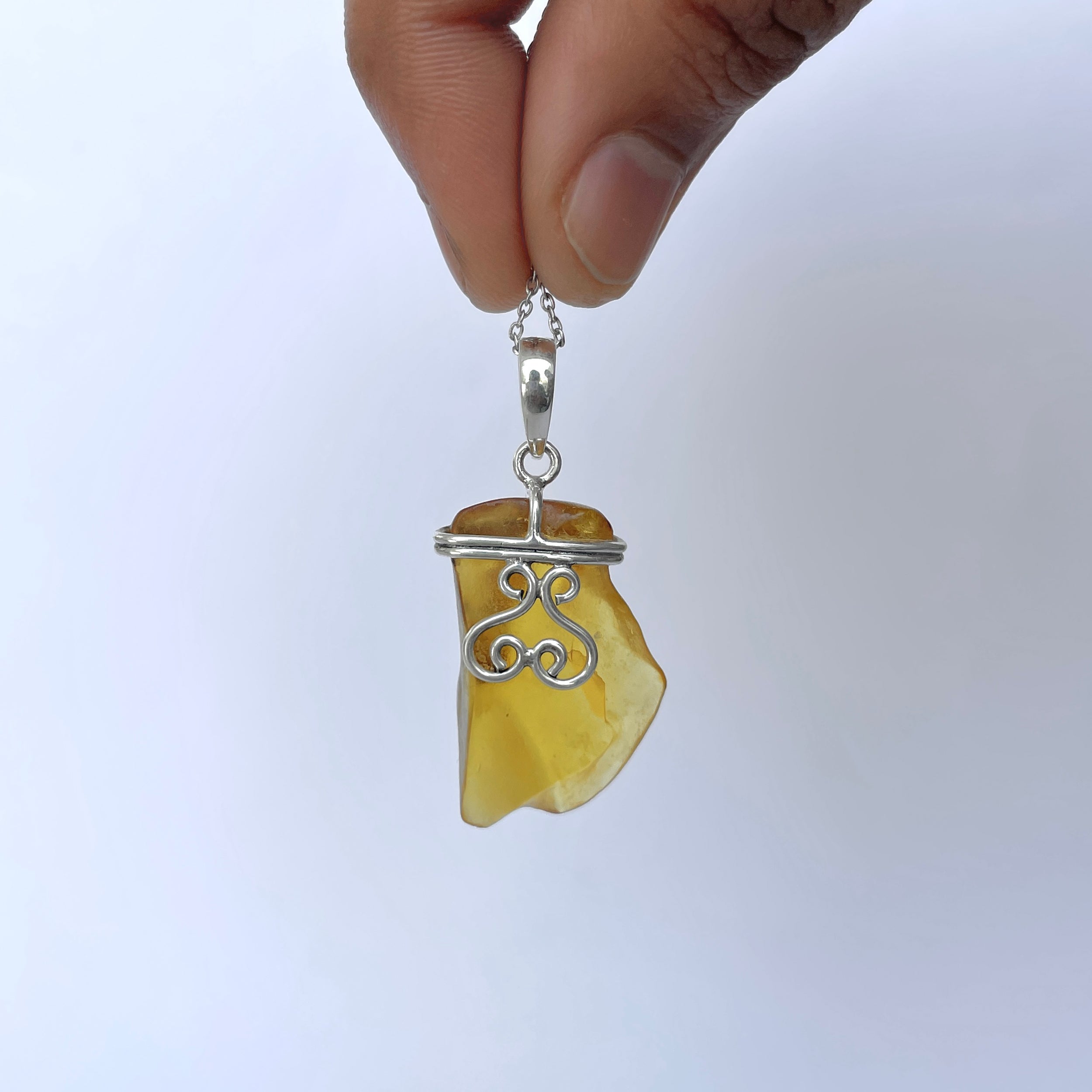 Amber Pendant-(AMB-P-136.)