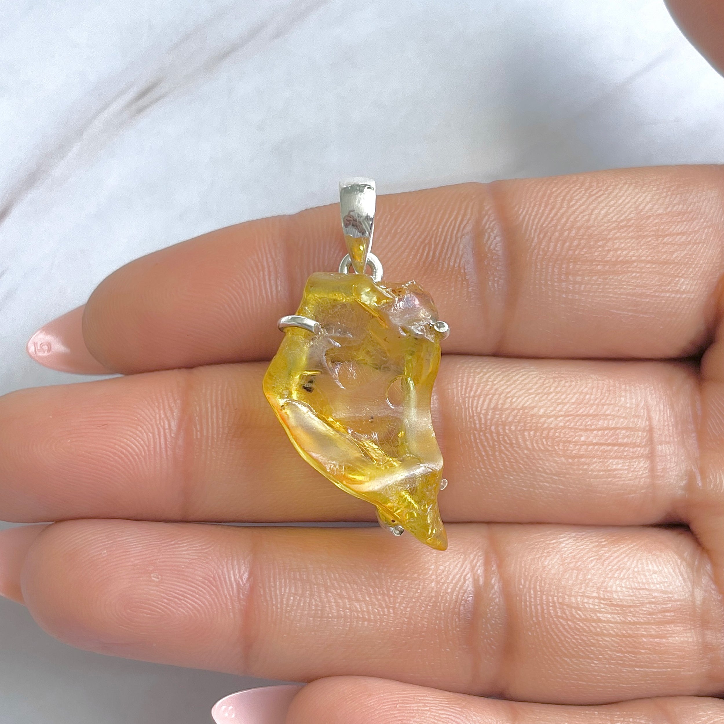 Amber Pendant-(AMB-P-137.)