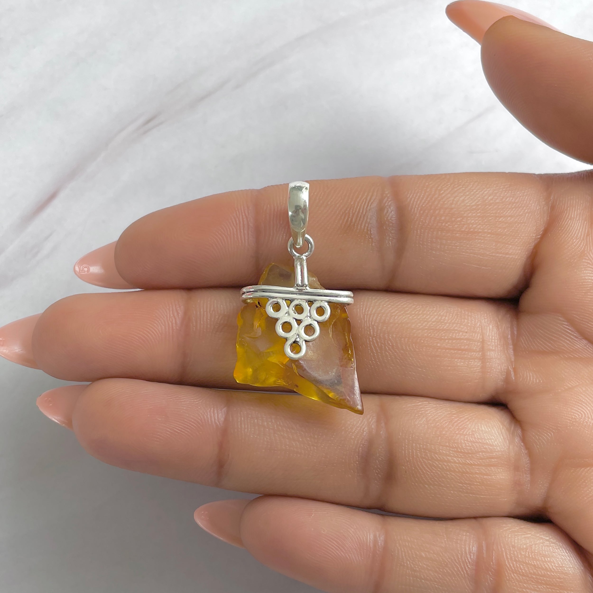 Amber Pendant-(AMB-P-138.)