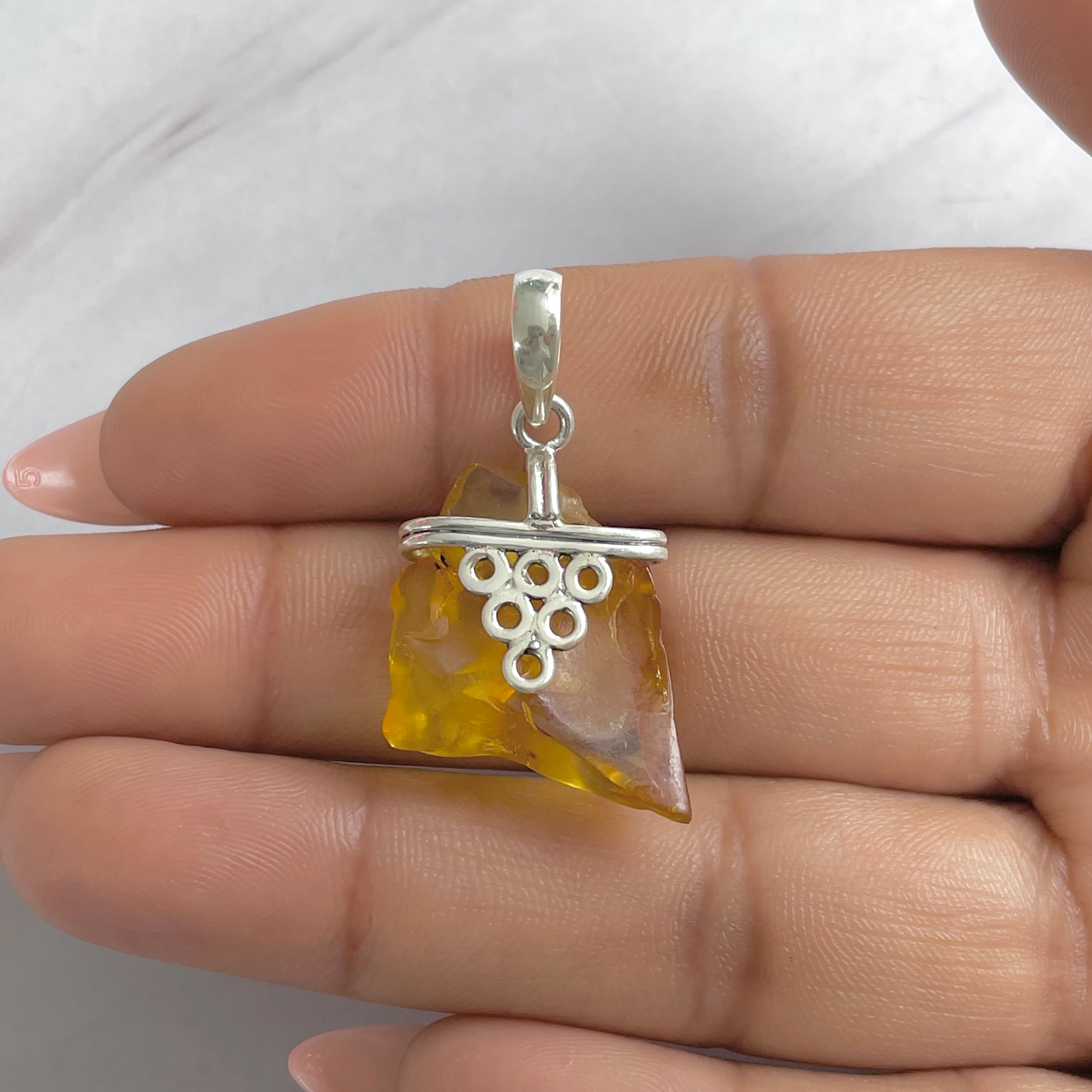 Amber Pendant-(AMB-P-138.)