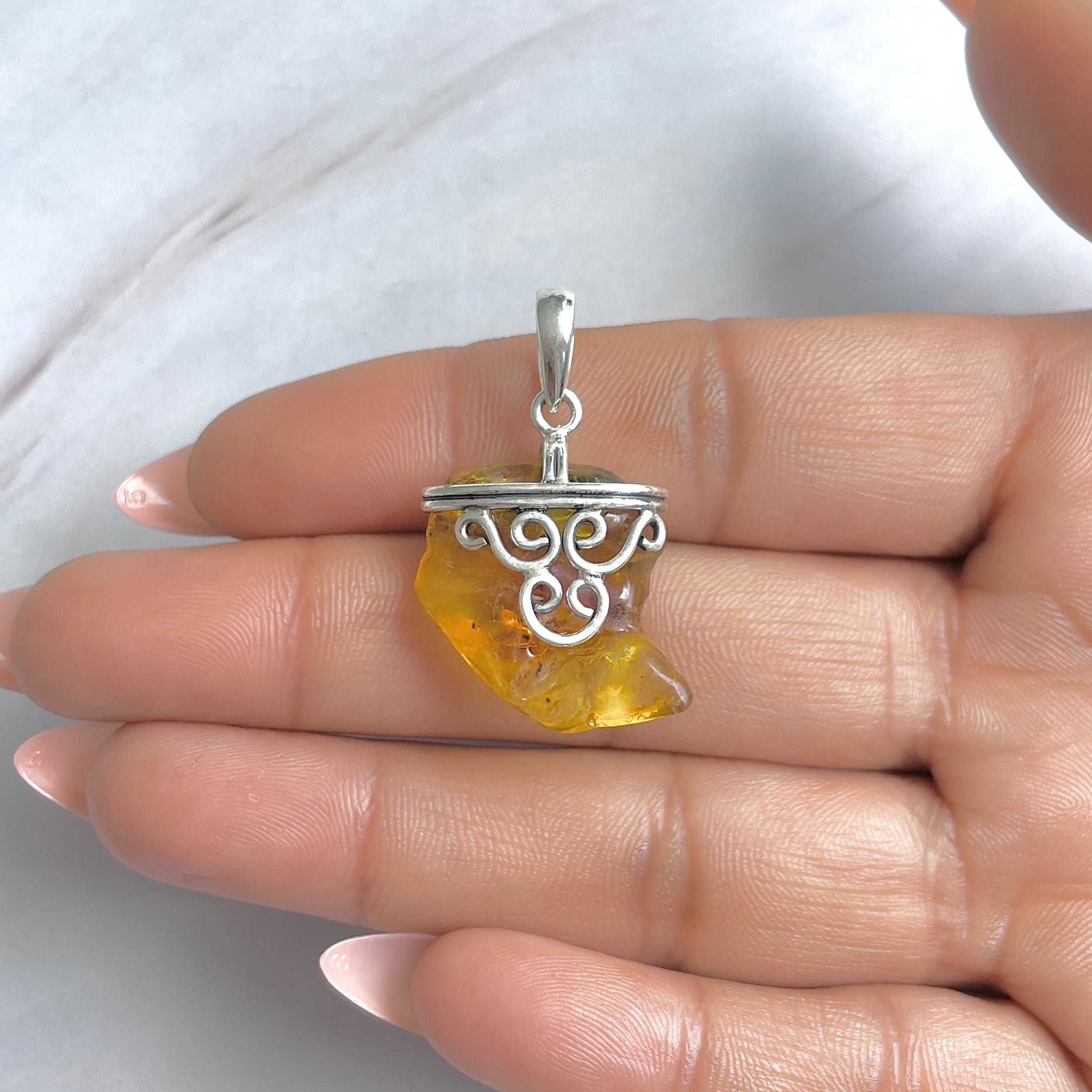 Amber Pendant-(AMB-P-141.)
