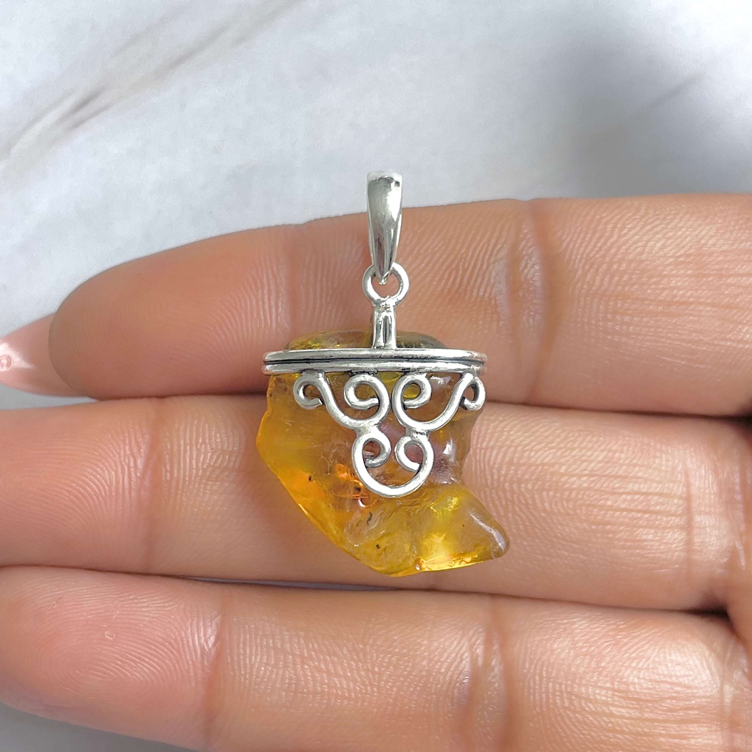 Amber Pendant-(AMB-P-141.)
