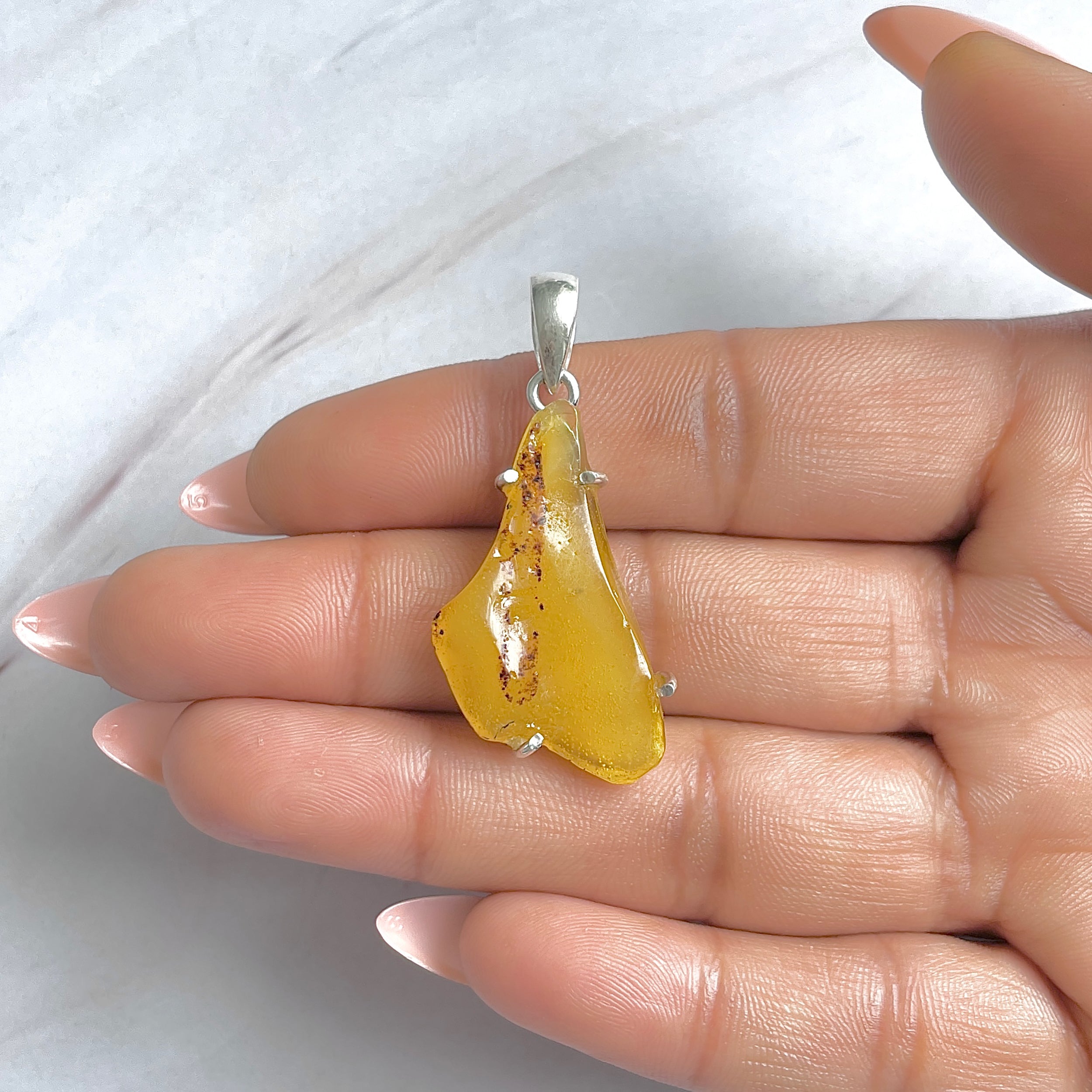 Amber Pendant-(AMB-P-146.)