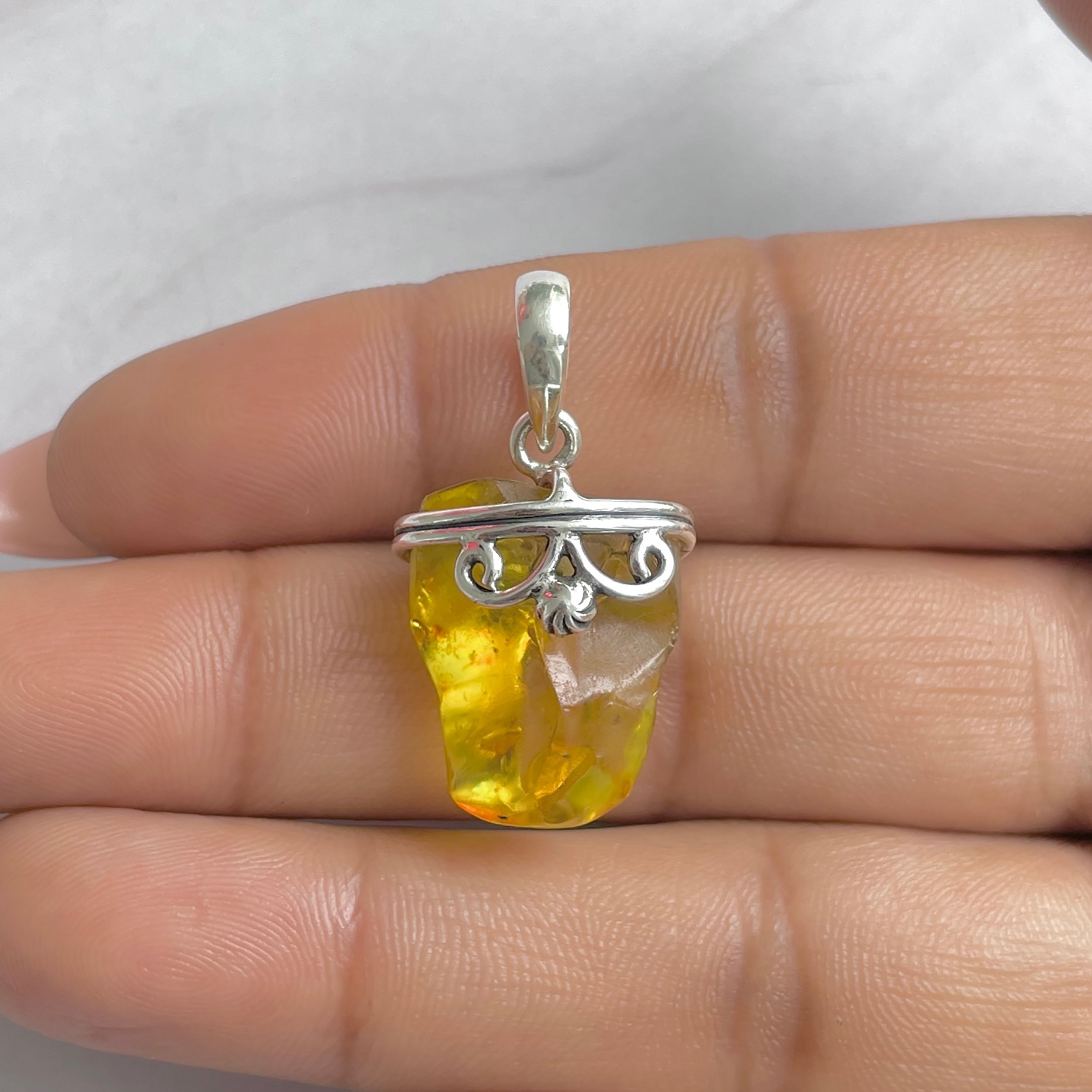 Amber Pendant-(AMB-P-147.)