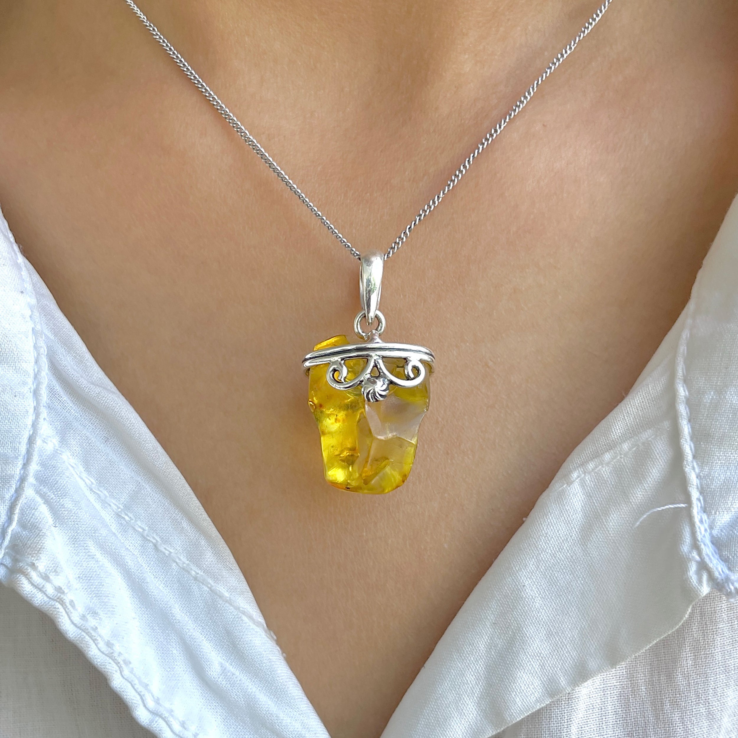 Amber Pendant-(AMB-P-147.)