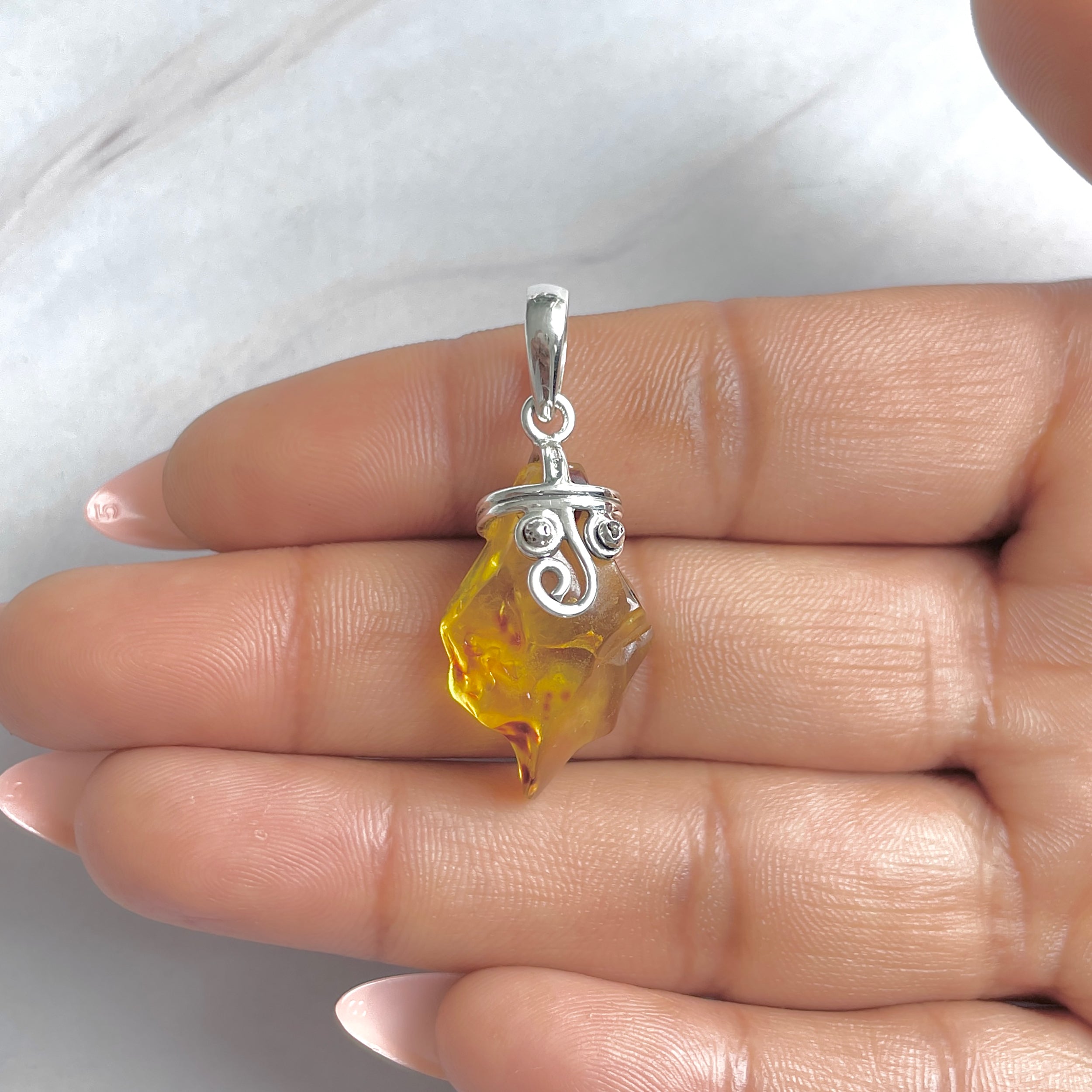 Amber Pendant-(AMB-P-135.)