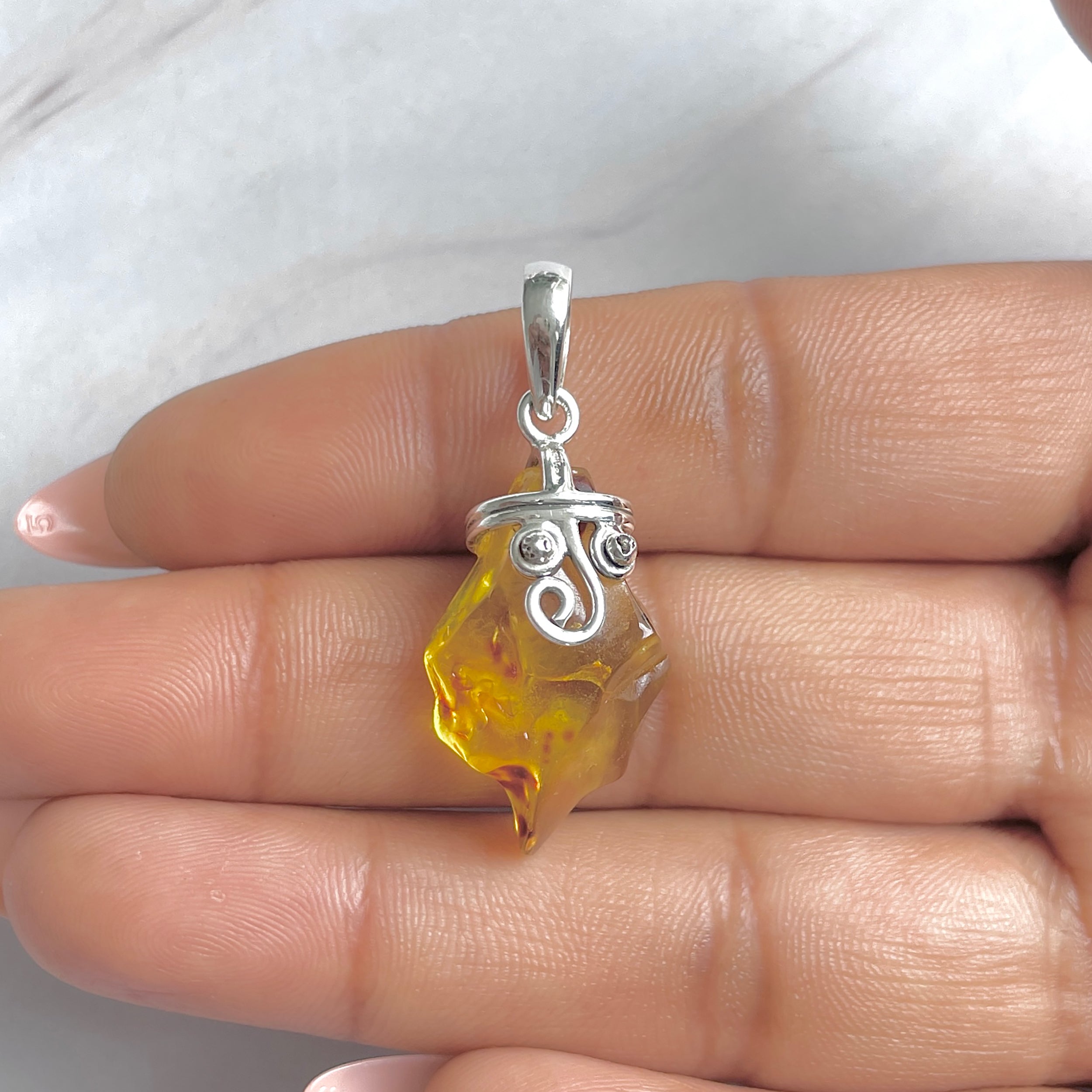 Amber Pendant-(AMB-P-135.)