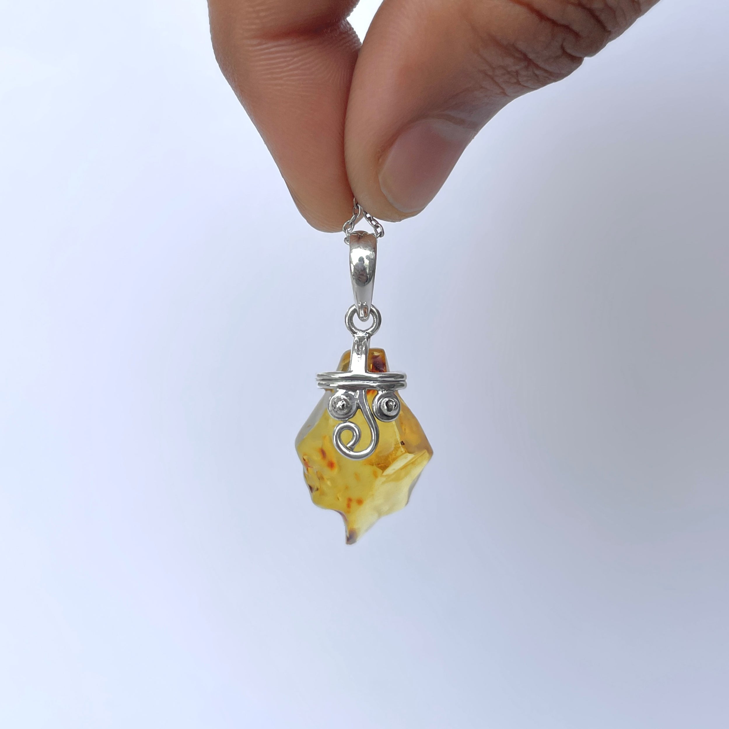 Amber Pendant-(AMB-P-135.)