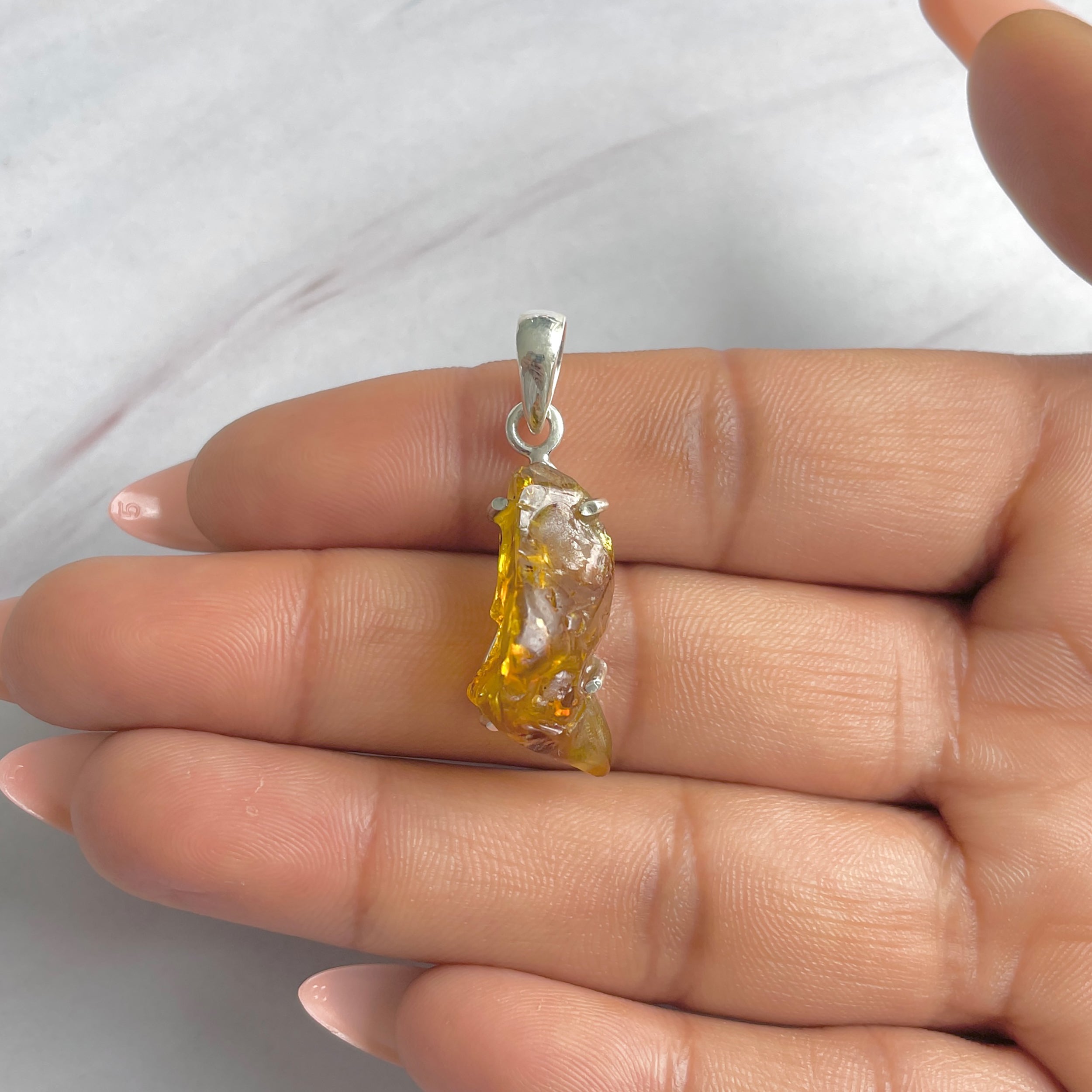 Amber Pendant-(AMB-P-46.)