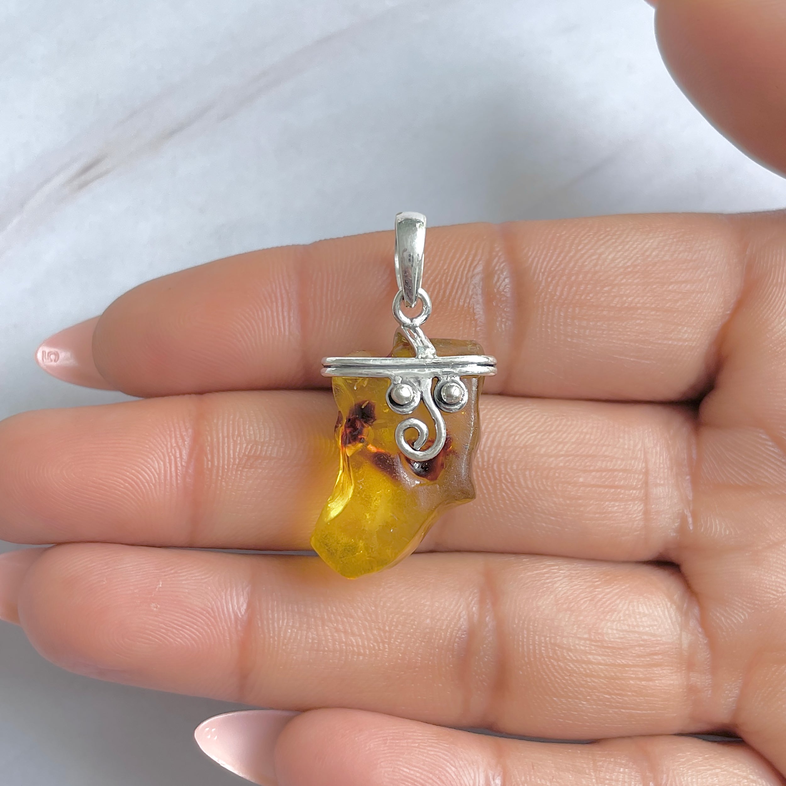 Amber Pendant-(AMB-P-48.)