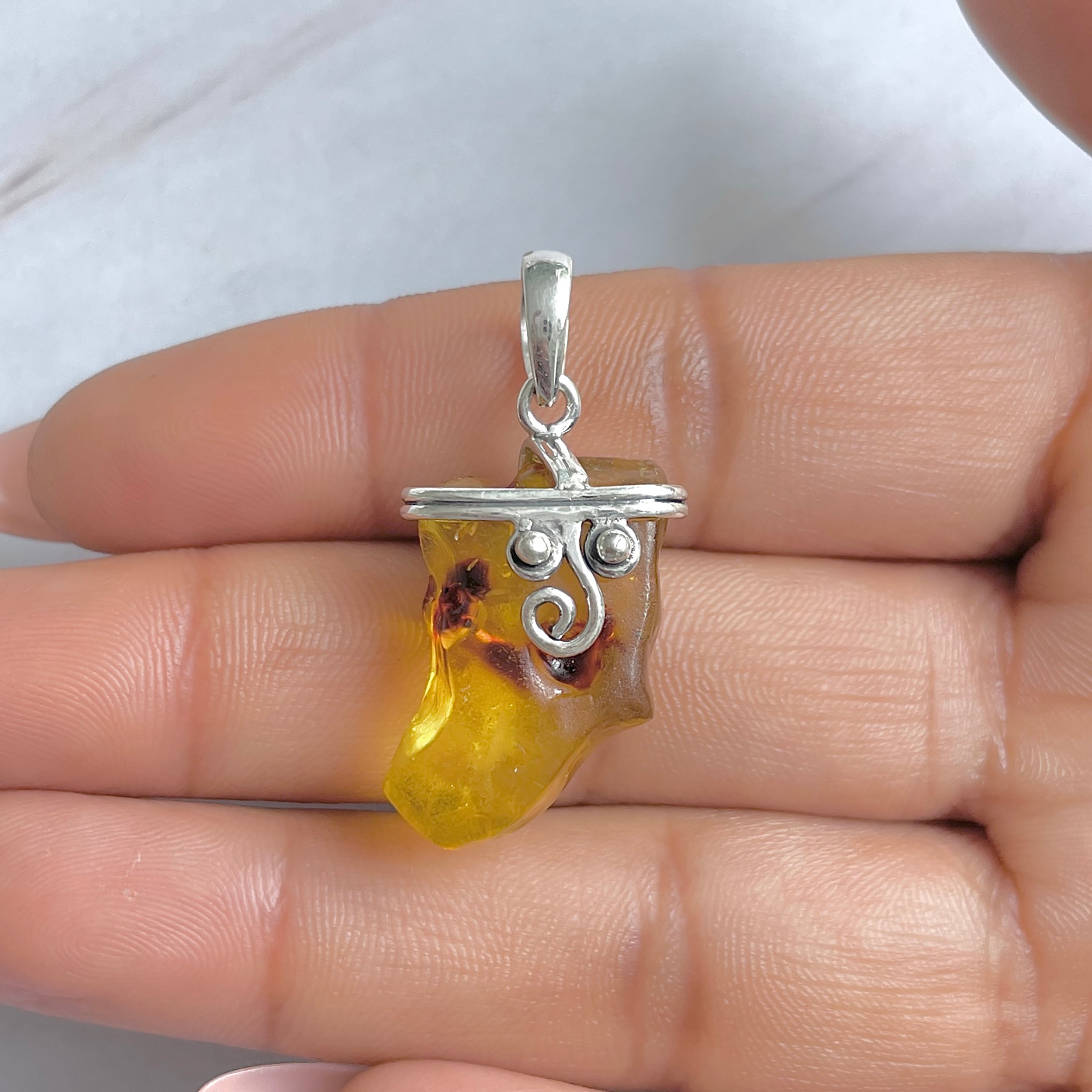 Amber Pendant-(AMB-P-48.)