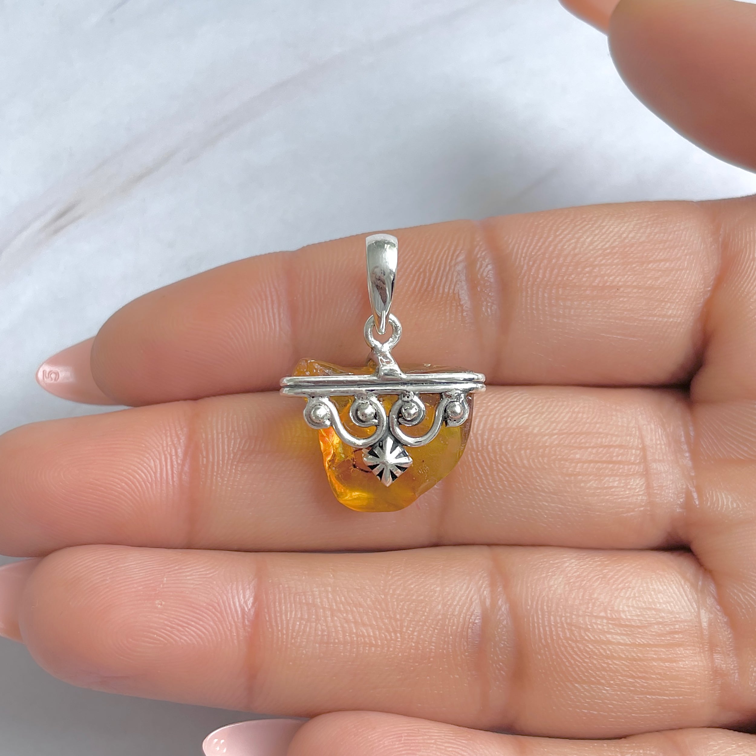 Amber Pendant-(AMB-P-53.)