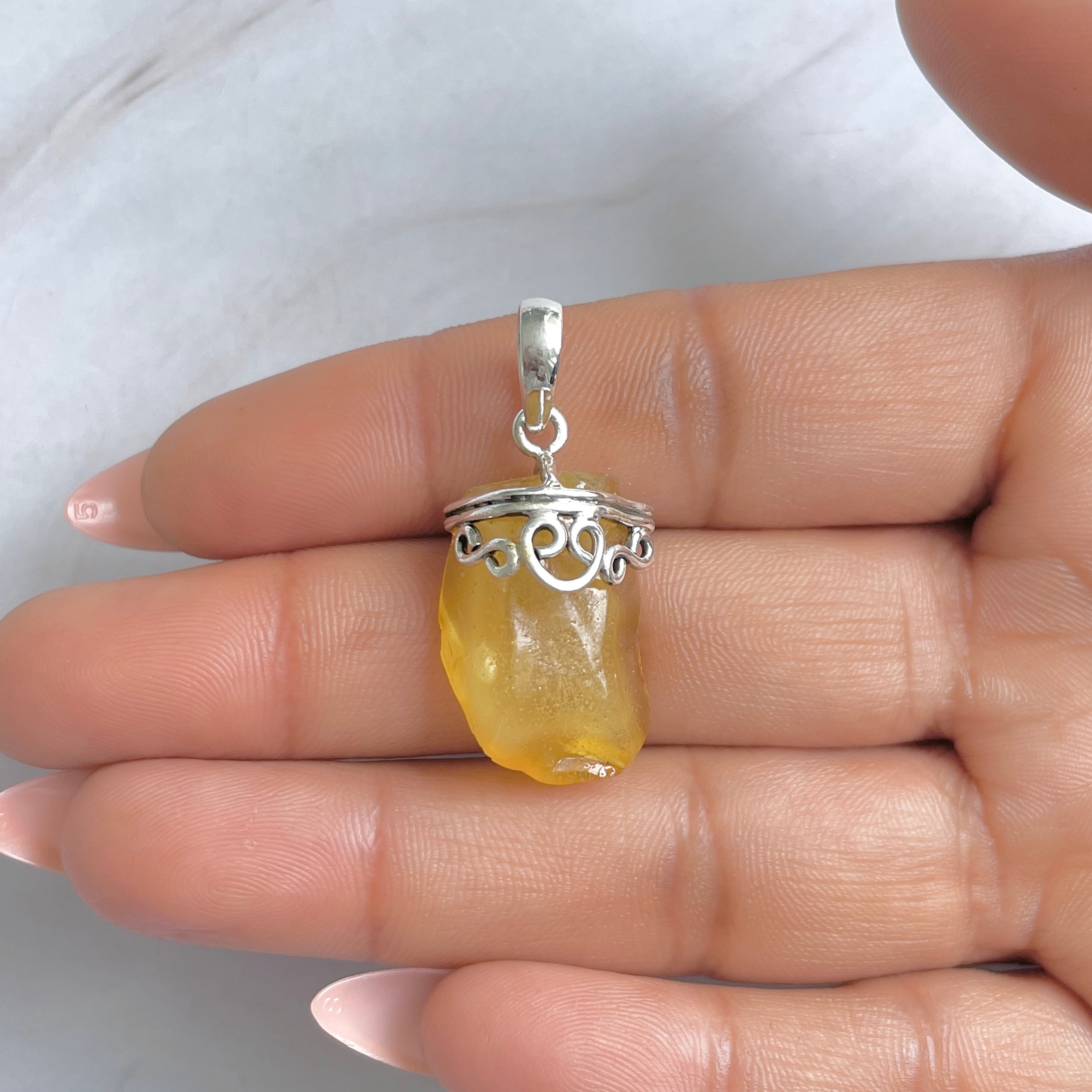 Amber Pendant-(AMB-P-59.)