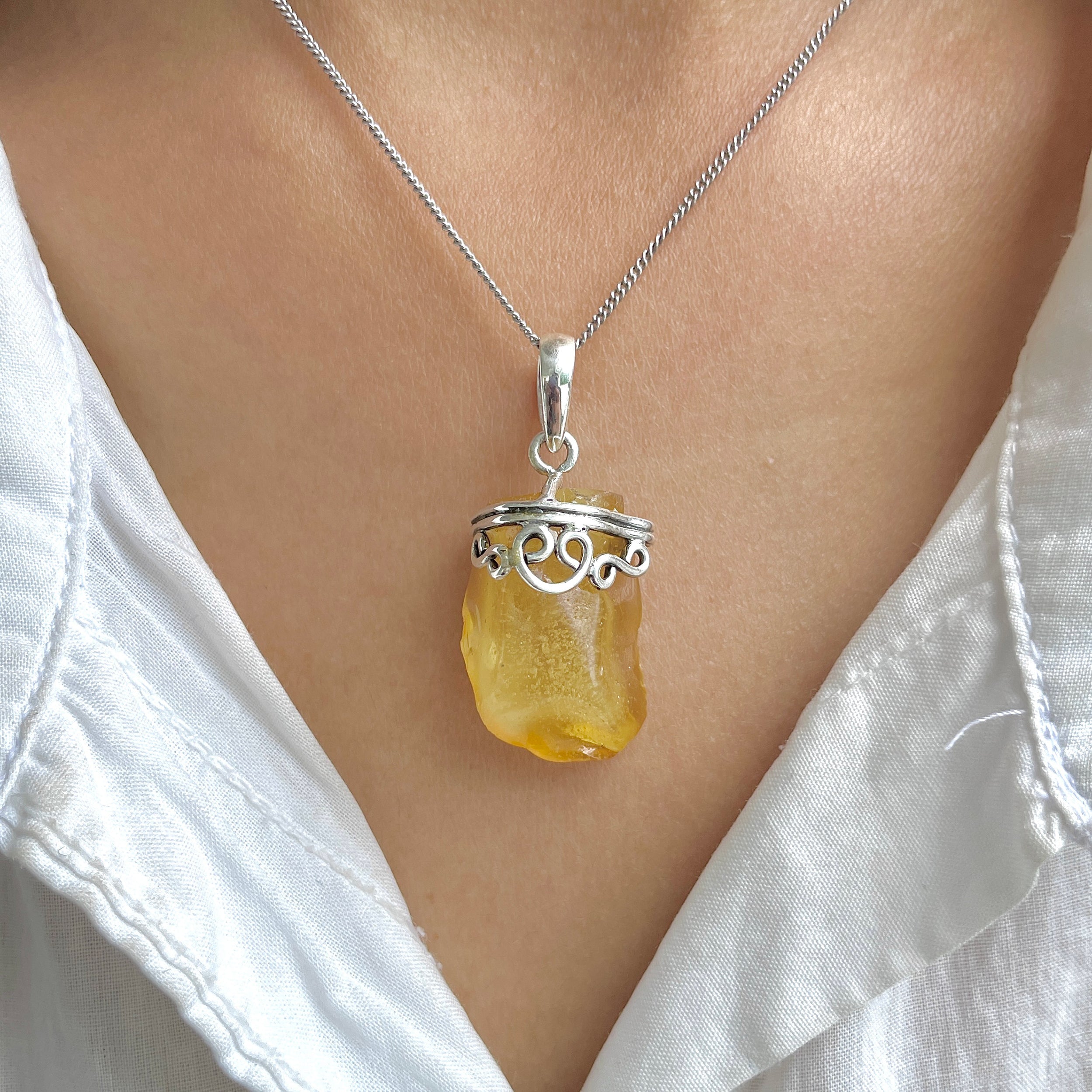 Amber Pendant-(AMB-P-59.)