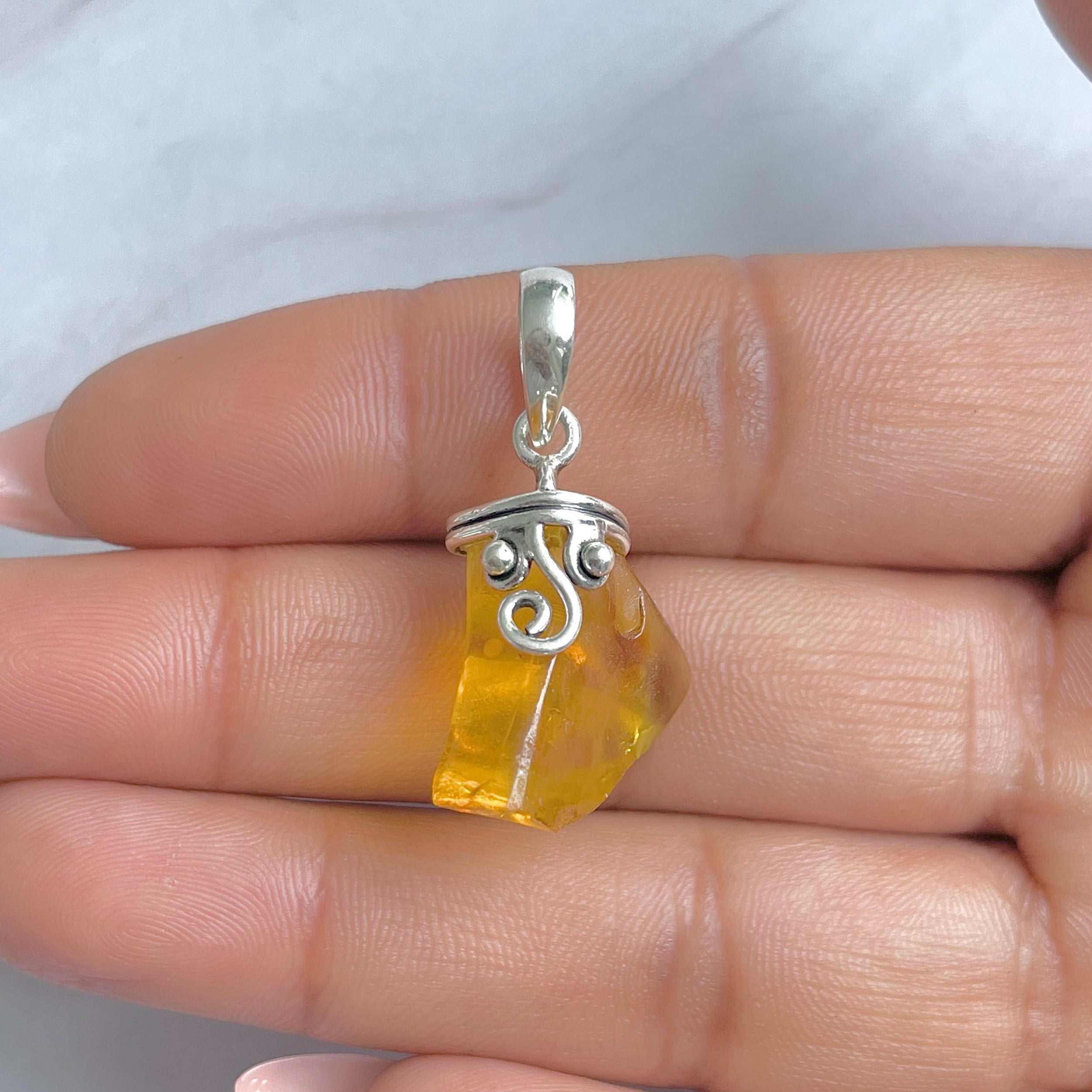 Amber Pendant-(AMB-P-61.)