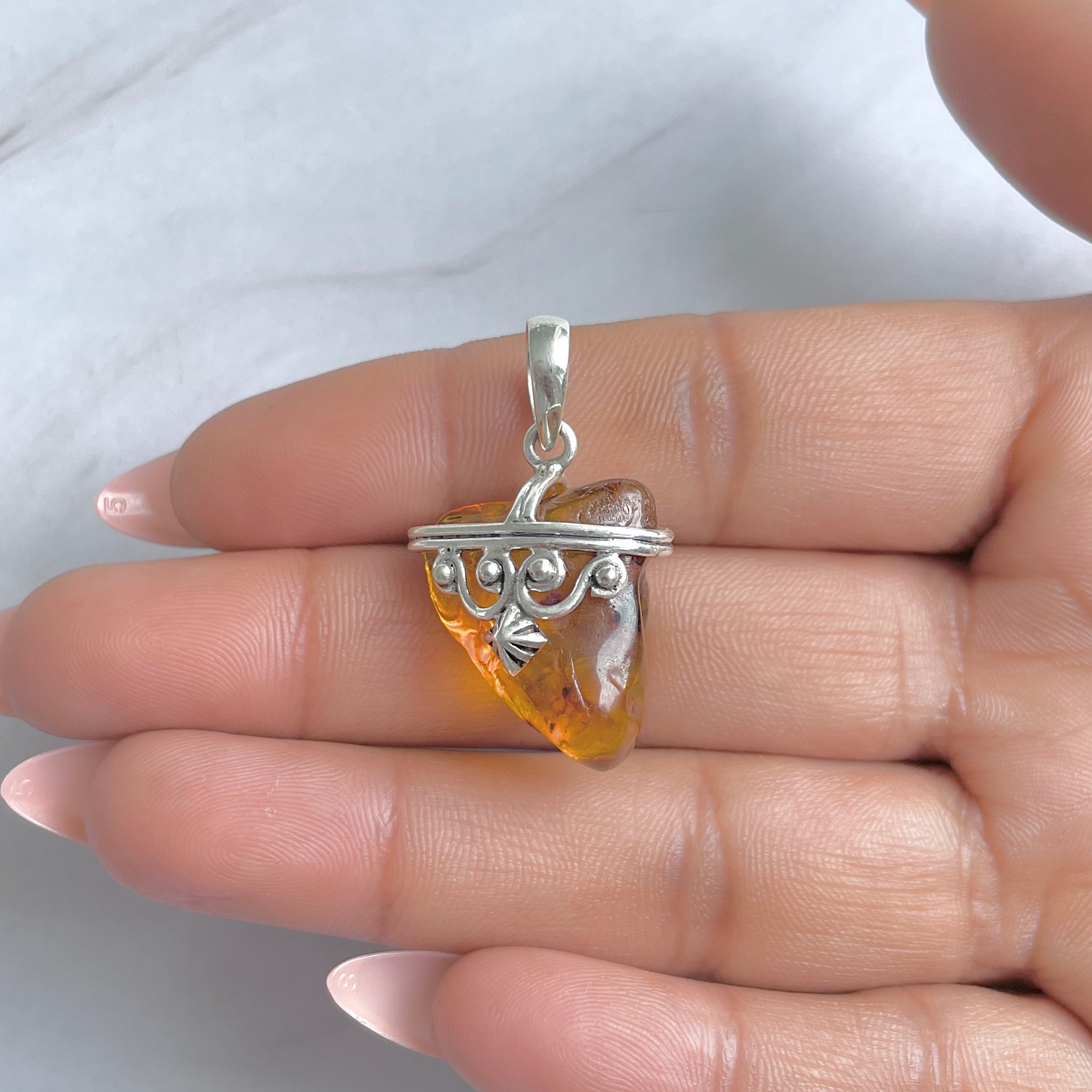 Amber Pendant-(AMB-P-69.)