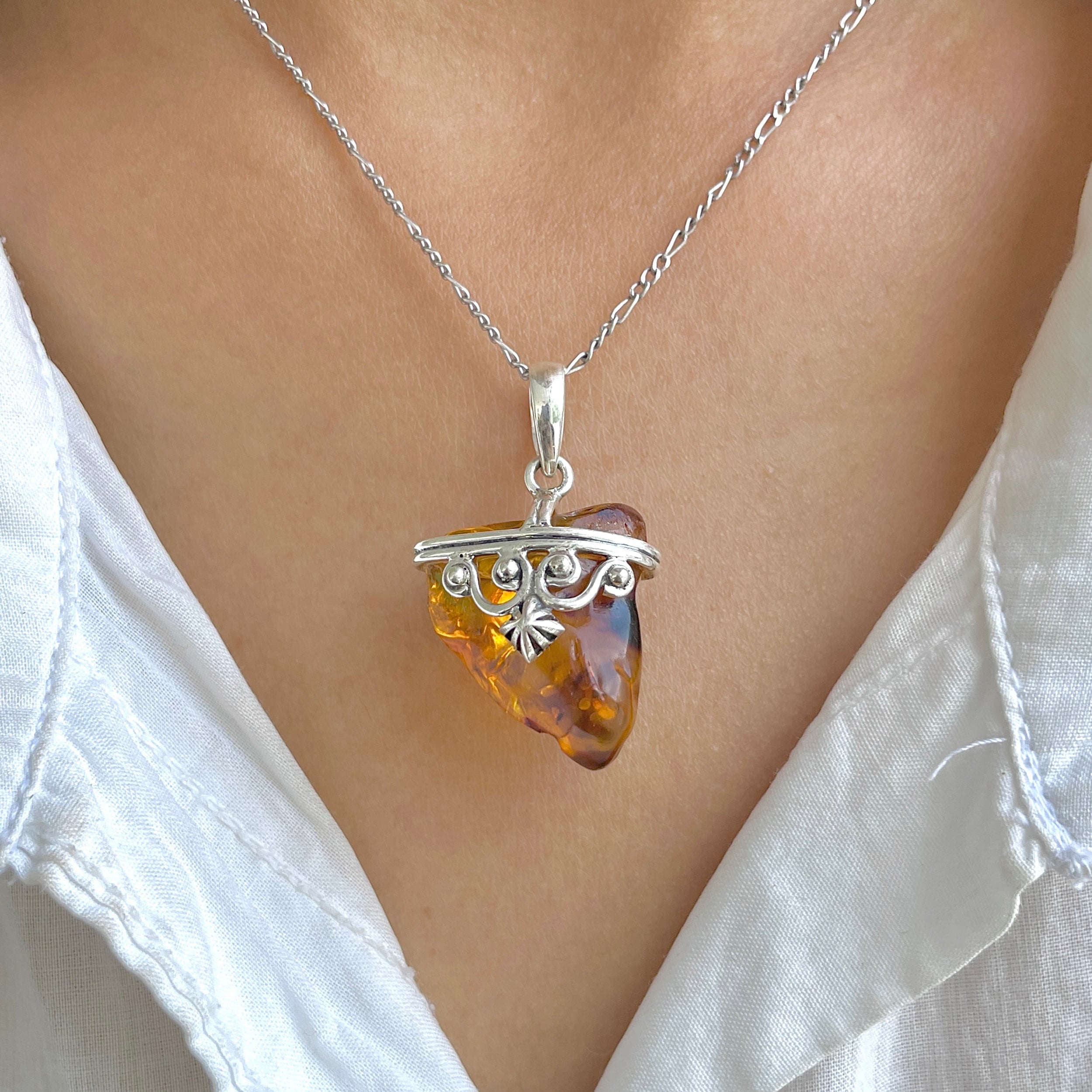 Amber Pendant-(AMB-P-69.)