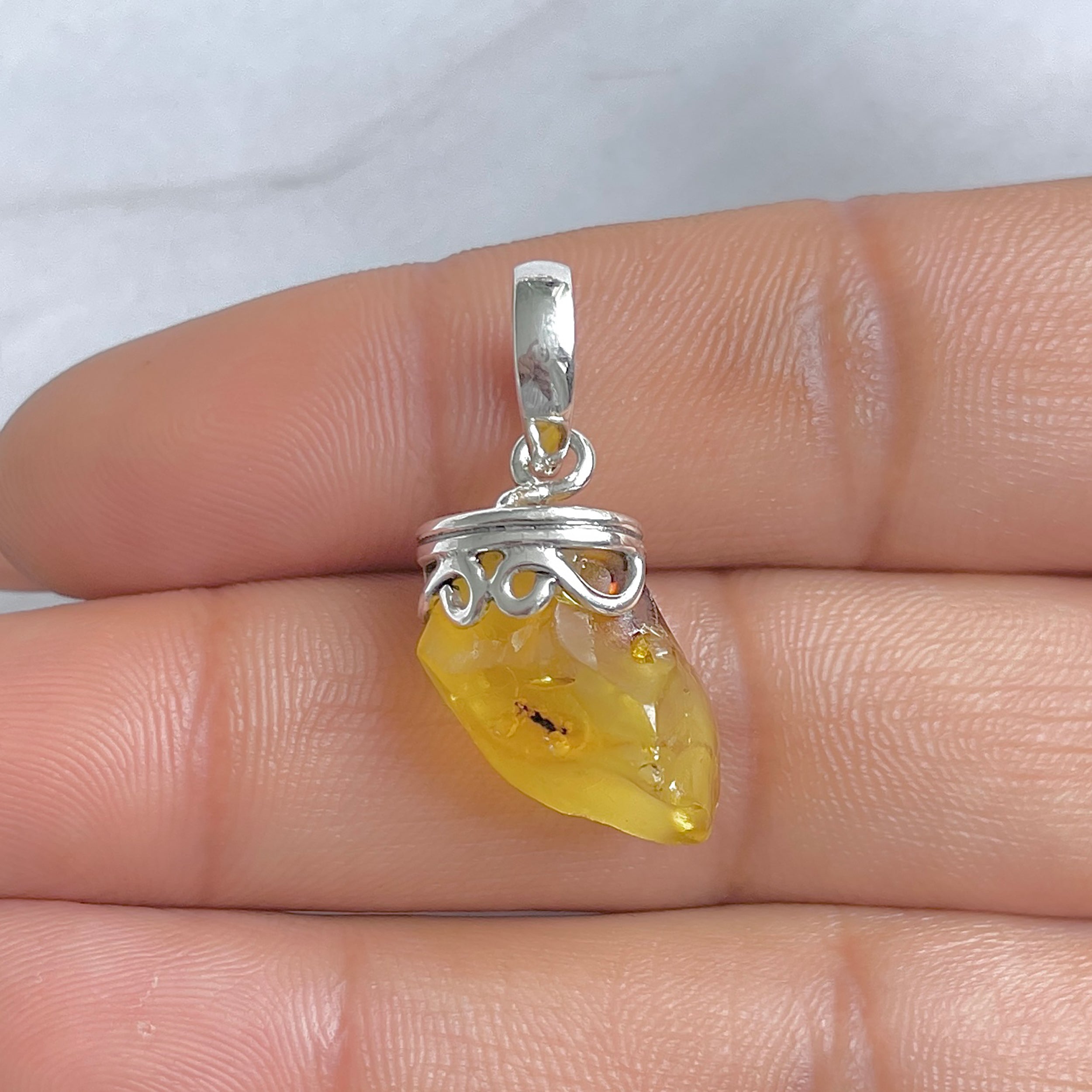 Amber Pendant-(AMB-P-71.)