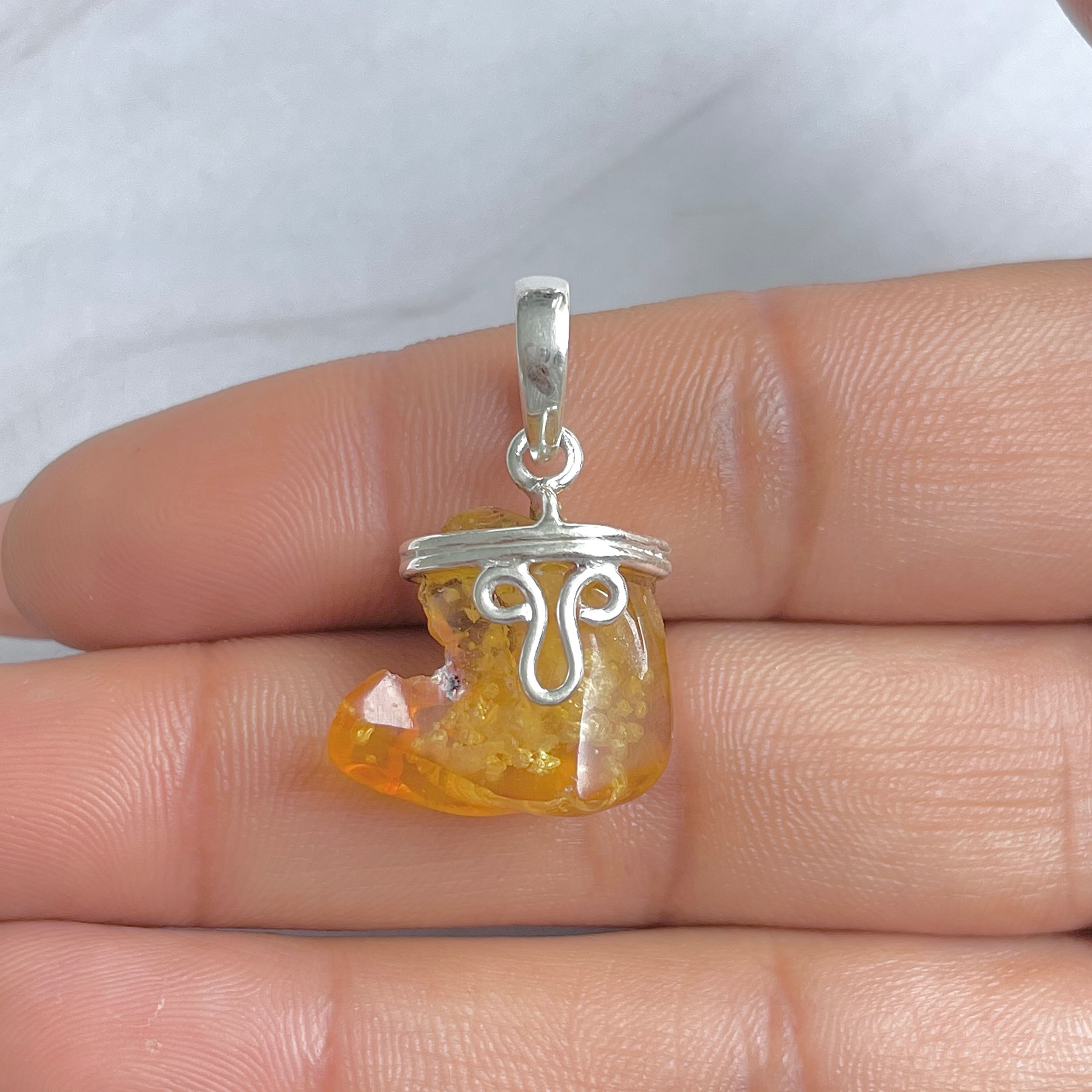 Amber Pendant-(AMB-P-72.)