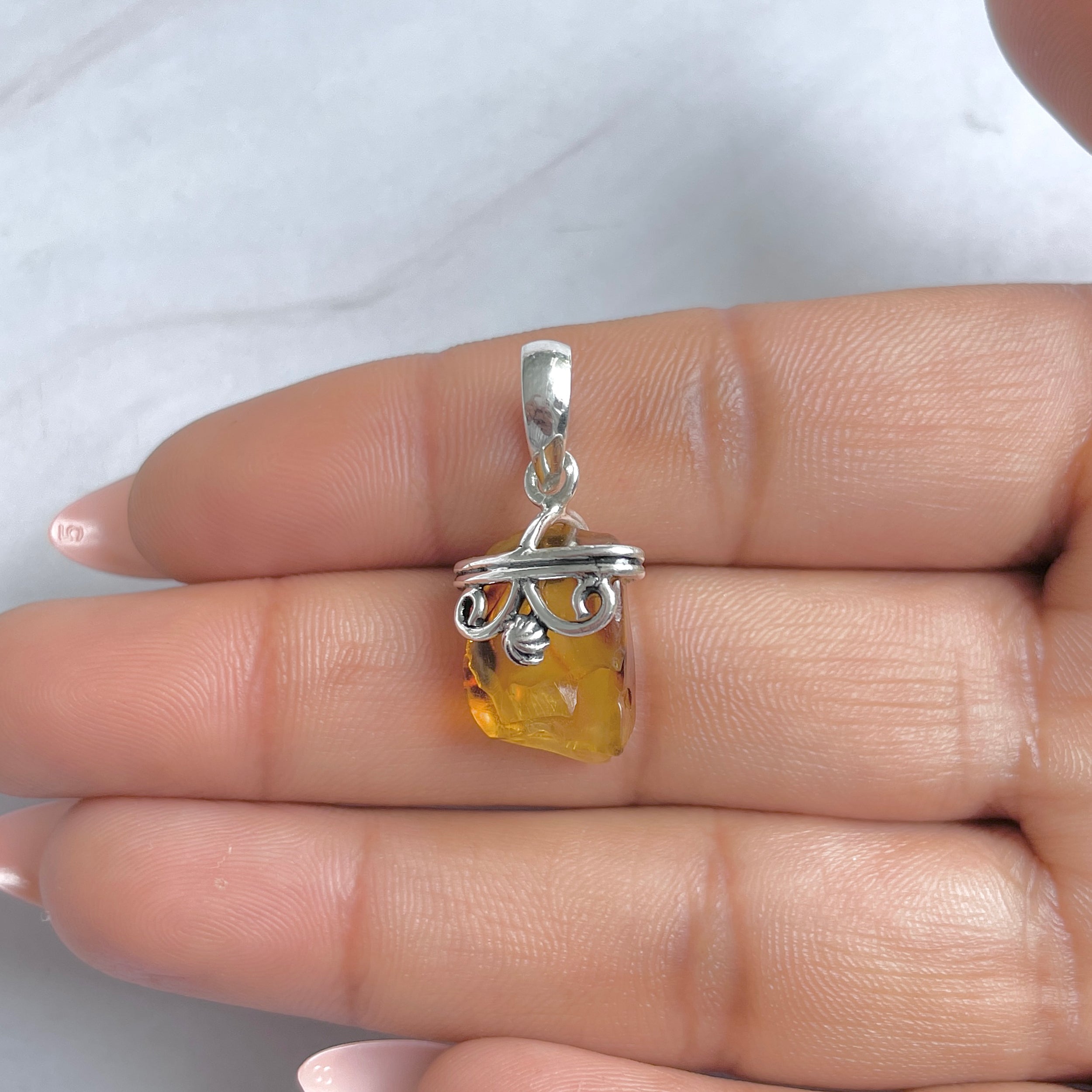 Amber Pendant-(AMB-P-75.)